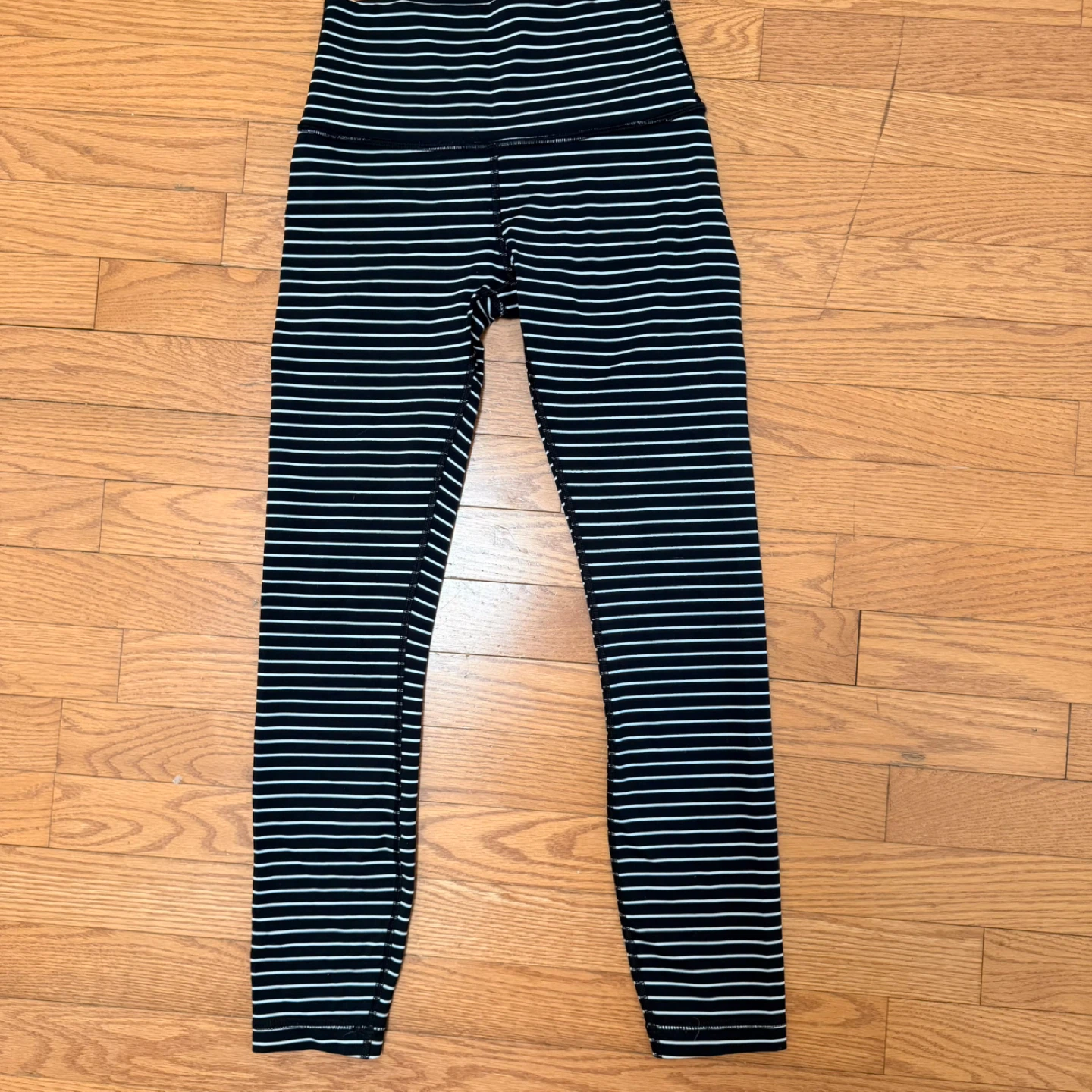 Lululemon Wunder Under Horizontal Striped Leggings - Size 4 - photo 3