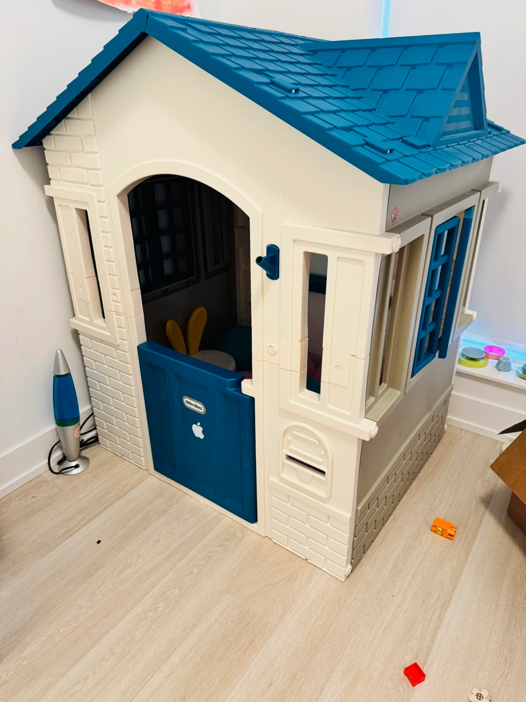 Little Tikes Playhouse - Blue & White