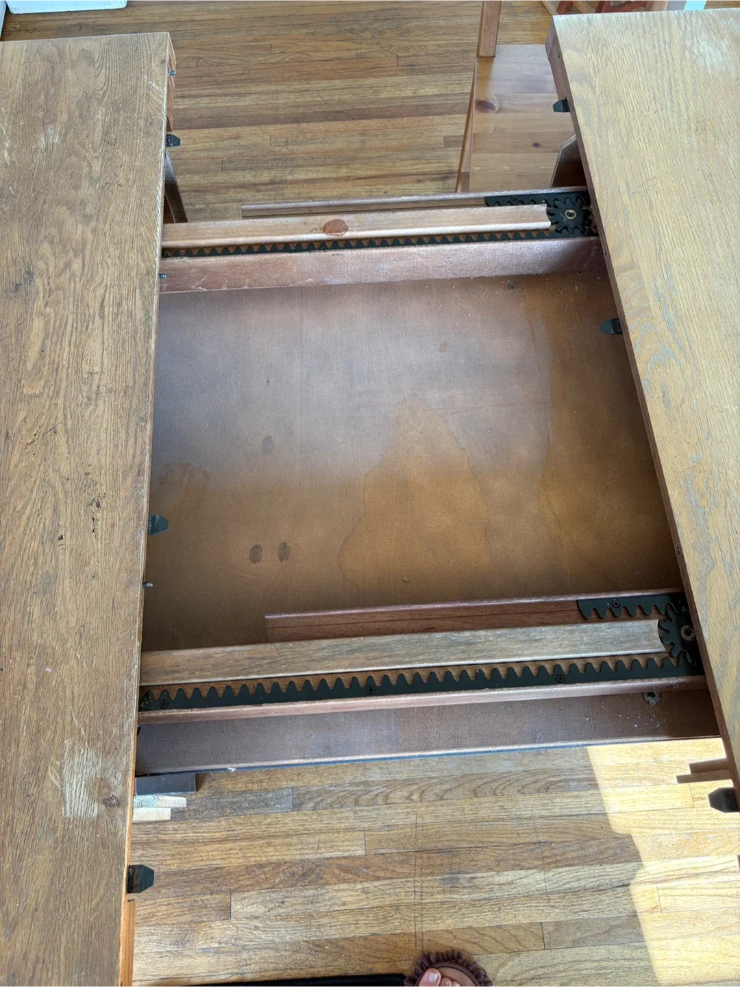 Extendable Dining Table image indicator(6)