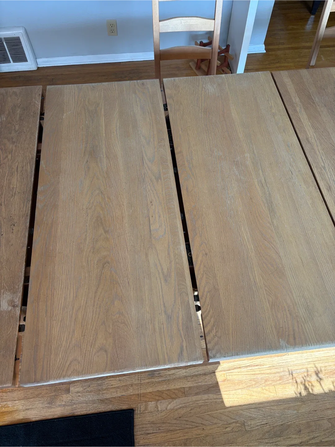 Extendable Dining Table image indicator(7)