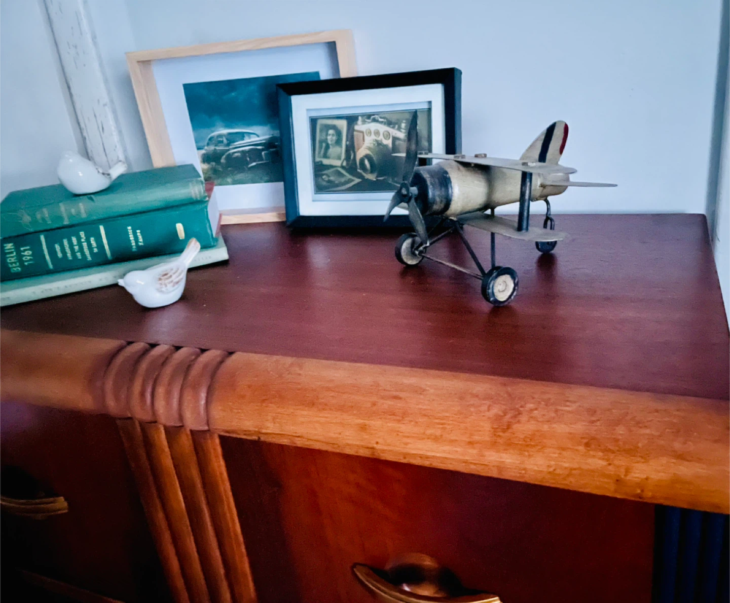Vintage Two-Tone Dresser - photo 5