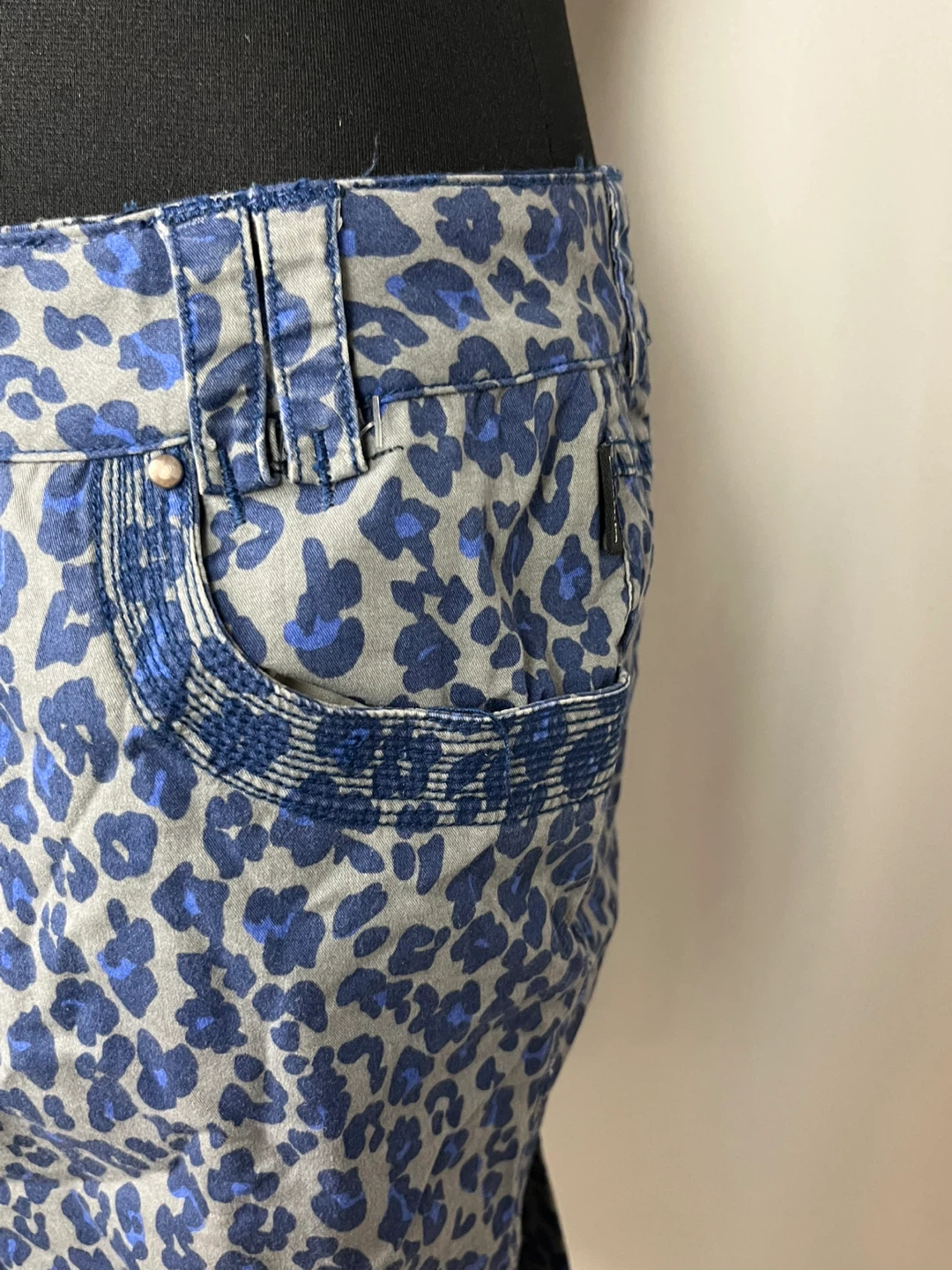 DEPT Leopard Print Denim Skirt Size M - photo 3