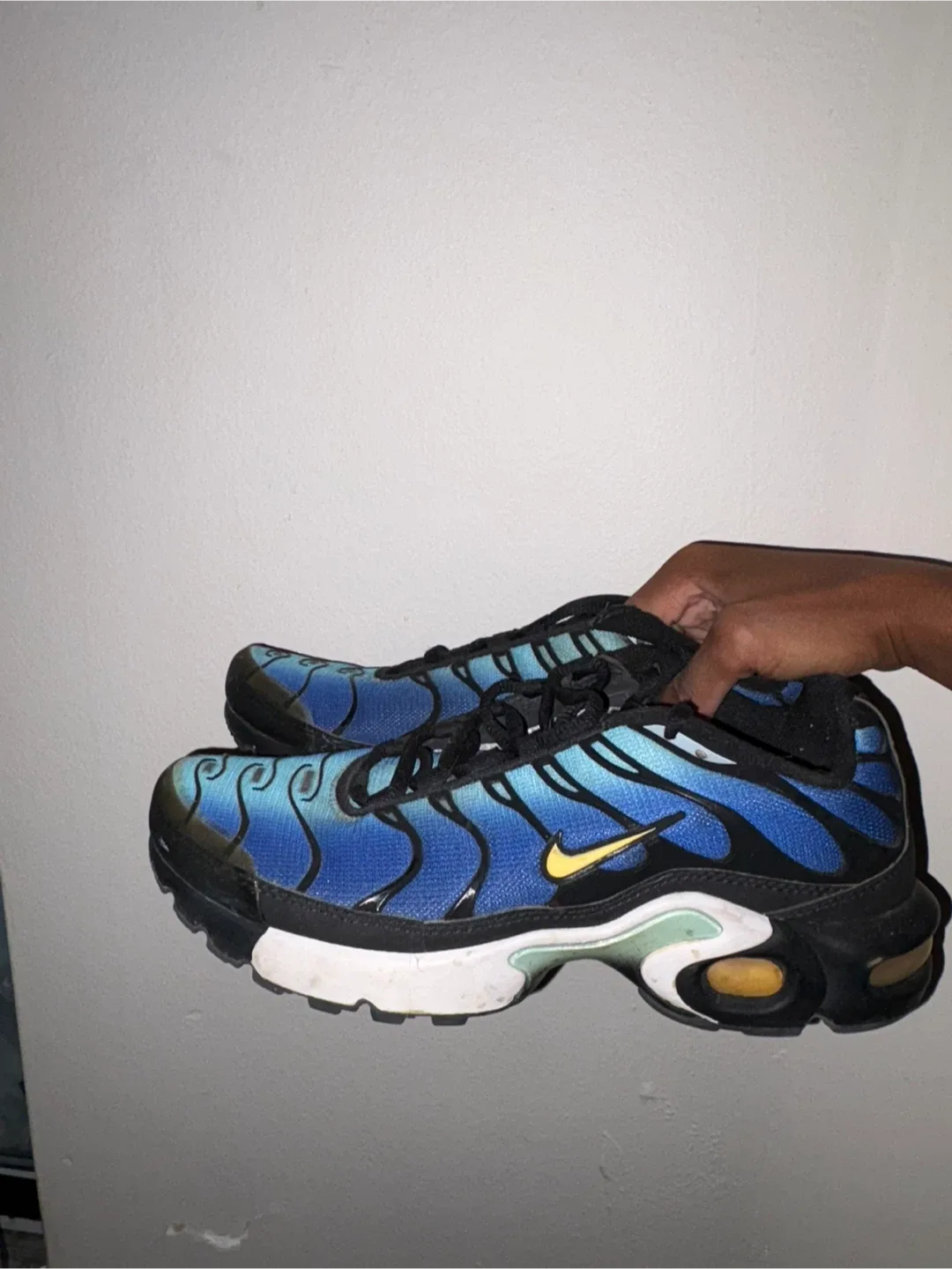Nike Air Max- Blue image indicator(2)