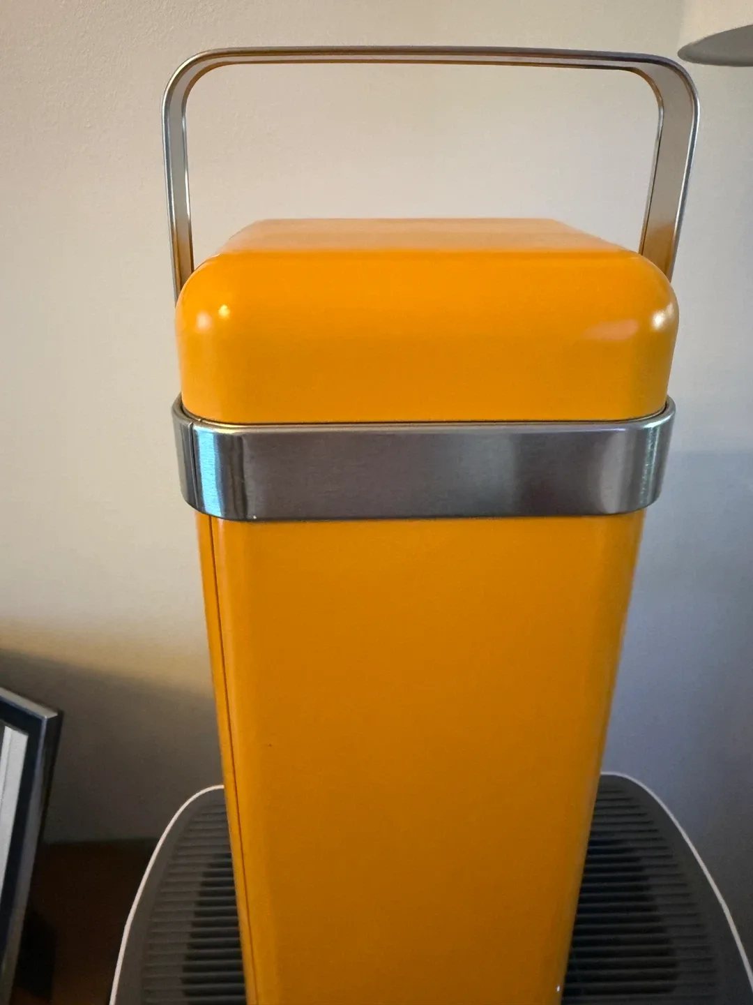 Veuve Clicquot Champagne Ice Jacket Cooler image indicator(3)