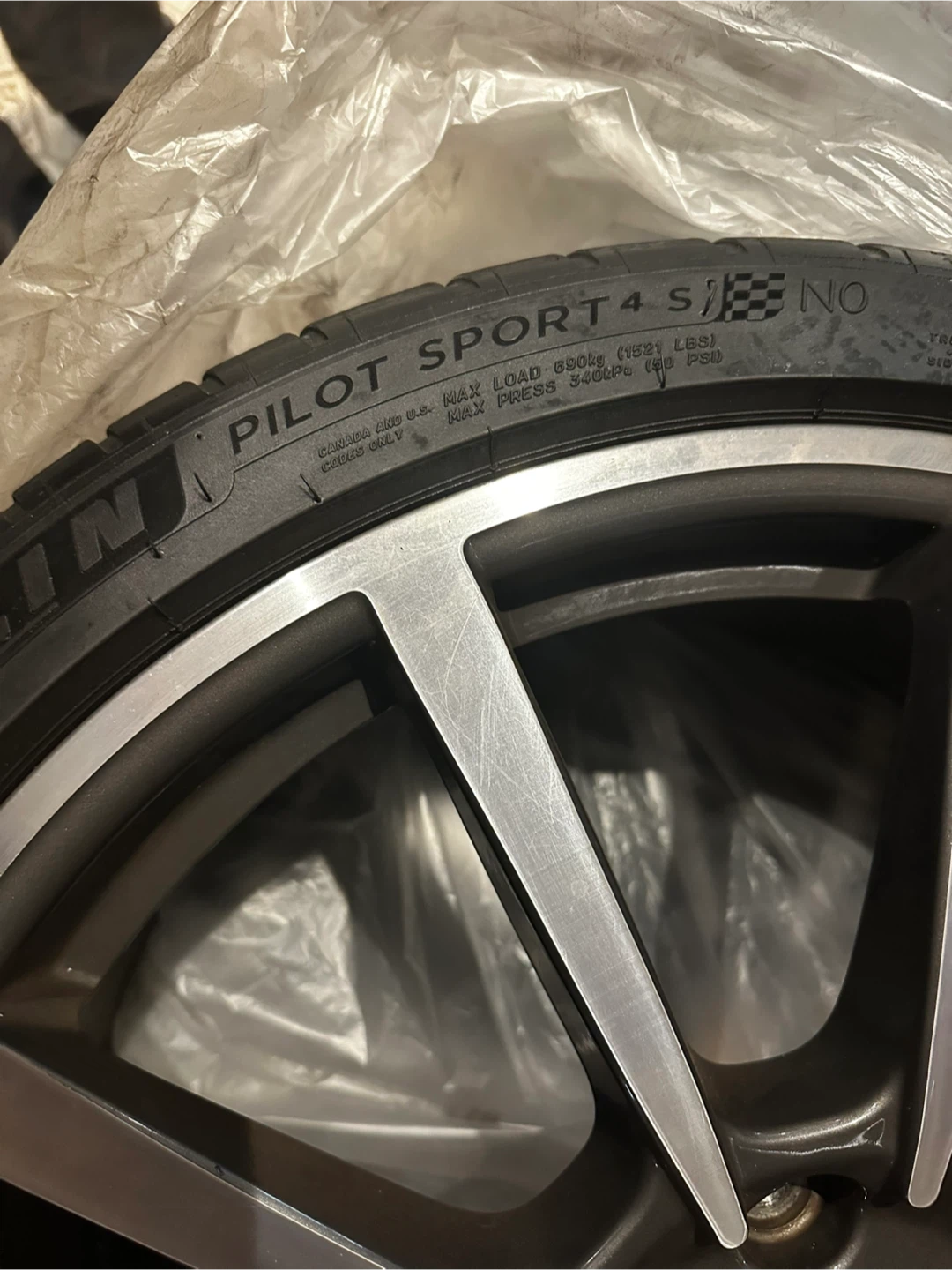 Michelin Pilot Sport 4S Porsche Wheel Set - photo 4