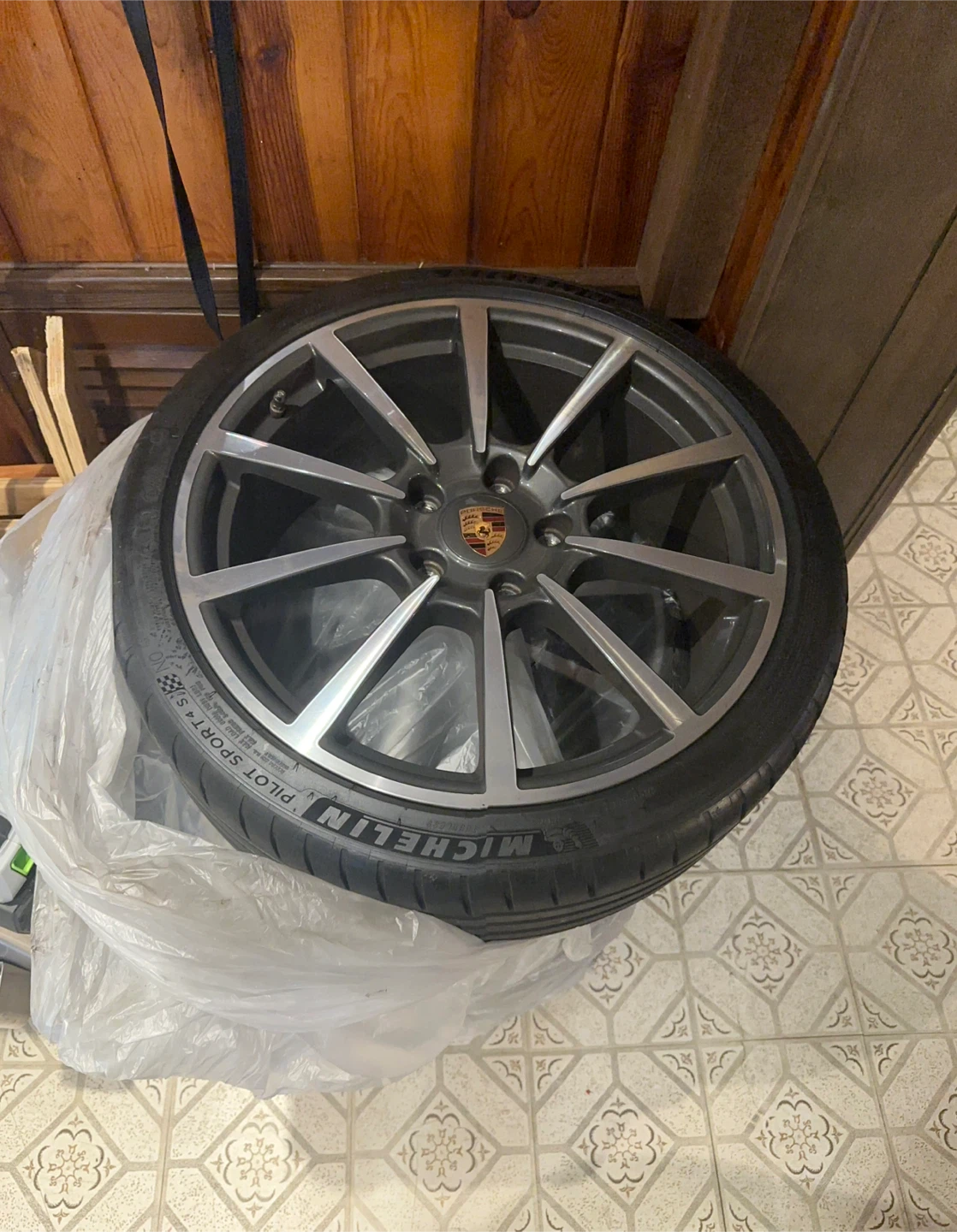 Michelin Pilot Sport 4S Porsche Wheel Set