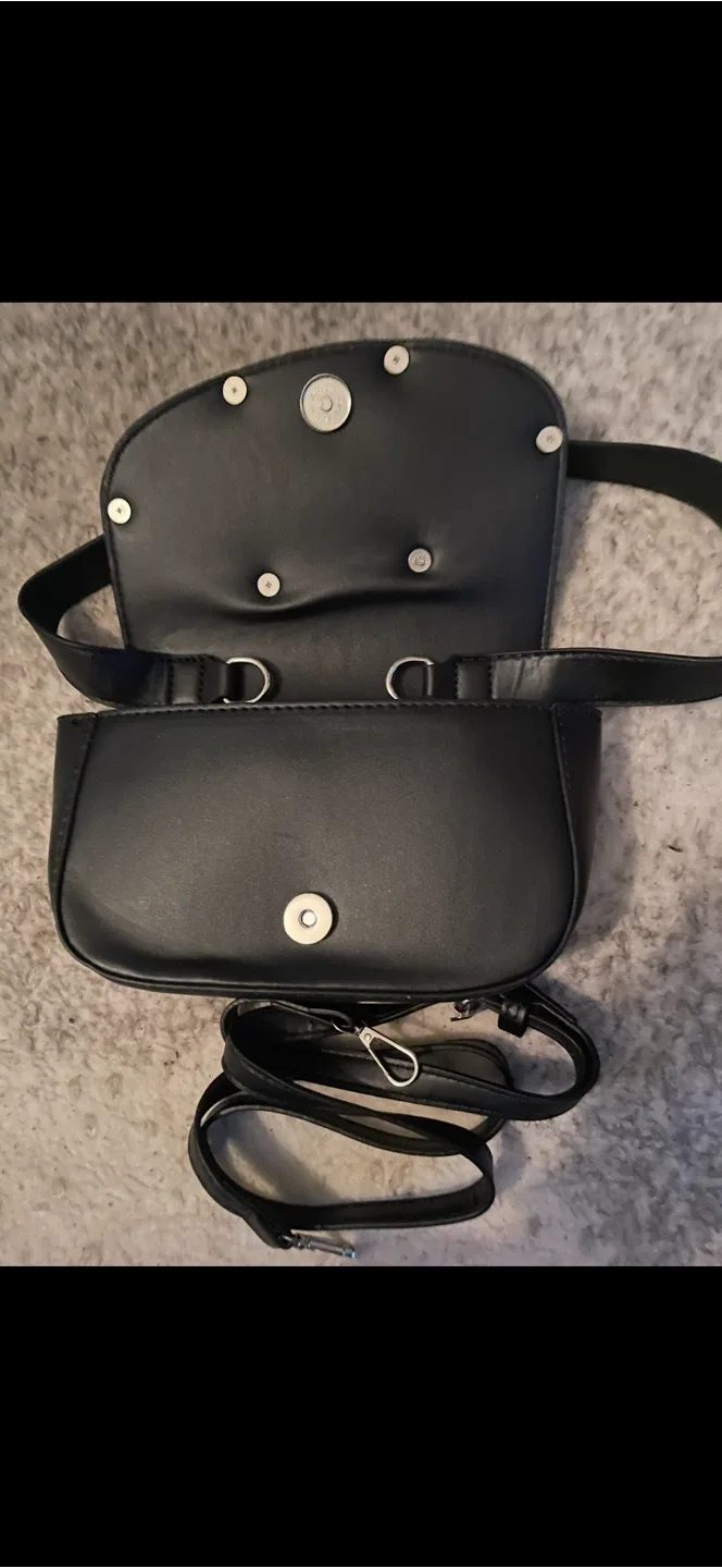 Diesel Black Leather Belt Bag image indicator(2)