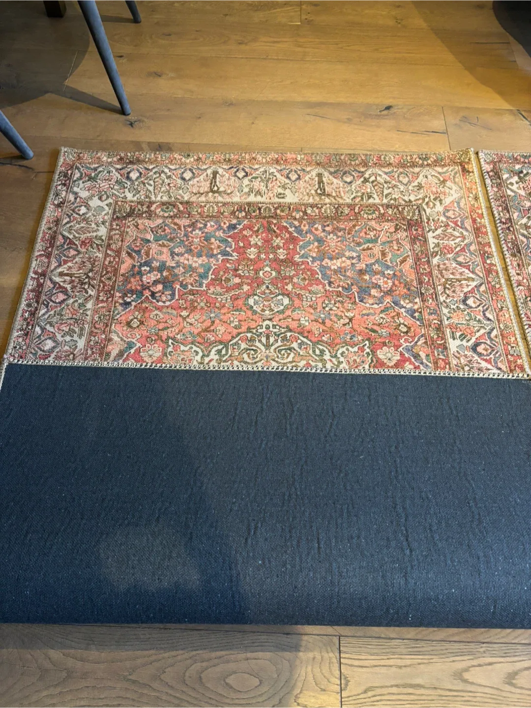 Anaelise Oriental Indoor Rugs(2) + free runner image indicator(2)