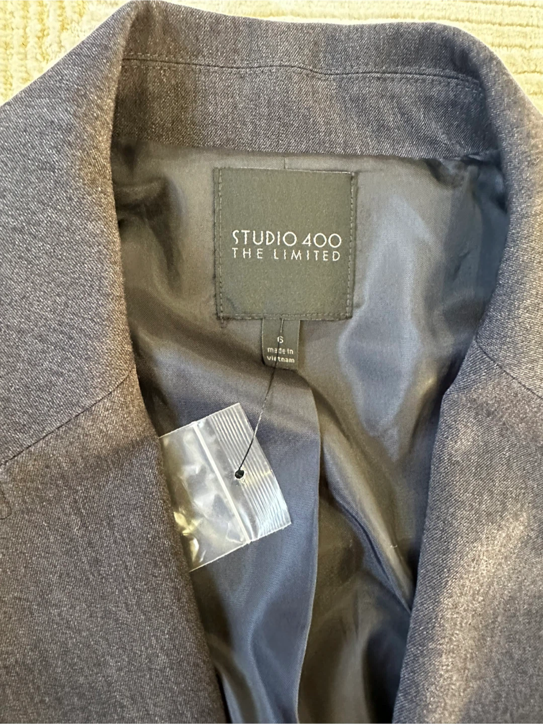 Studio 400 The Limited Blazer - Size 6 - photo 3