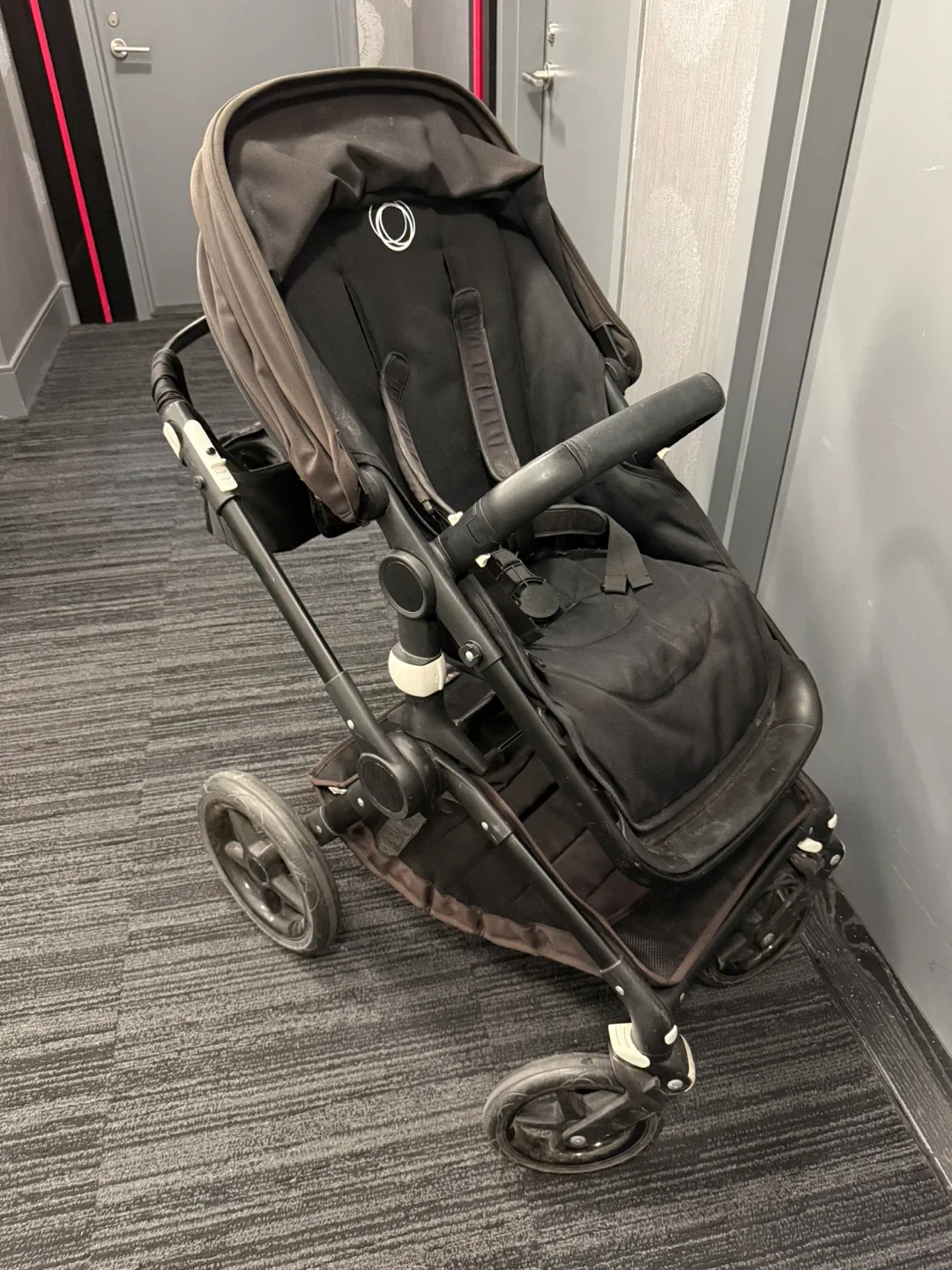 Bugaboo Fox Stroller - with Bassinet thumbnail