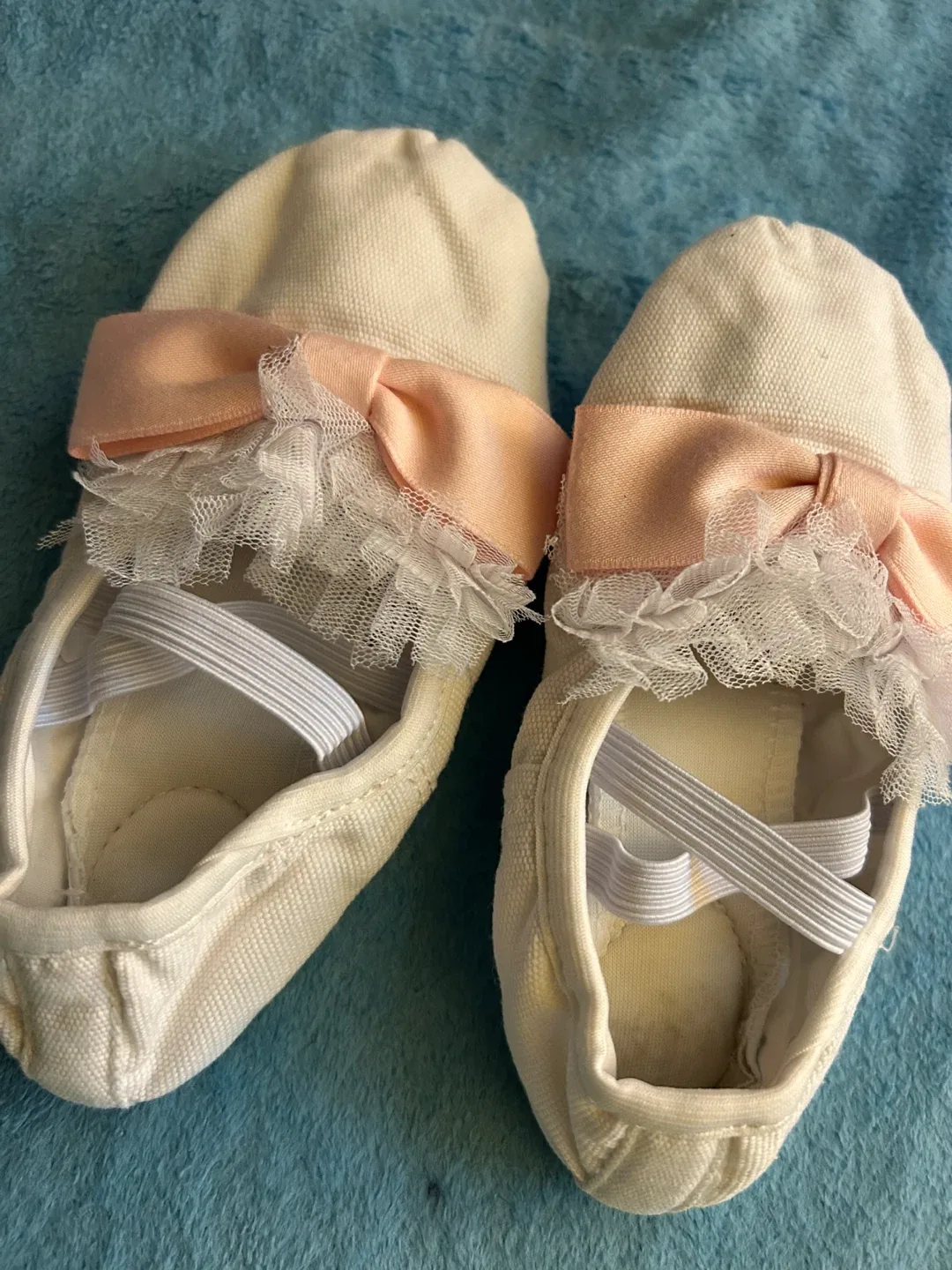 Ballet Dance Shoes with Bow thumbnail