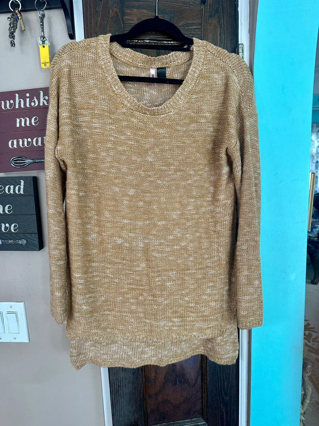 Bundle of 2 sweaters size small - photo 2