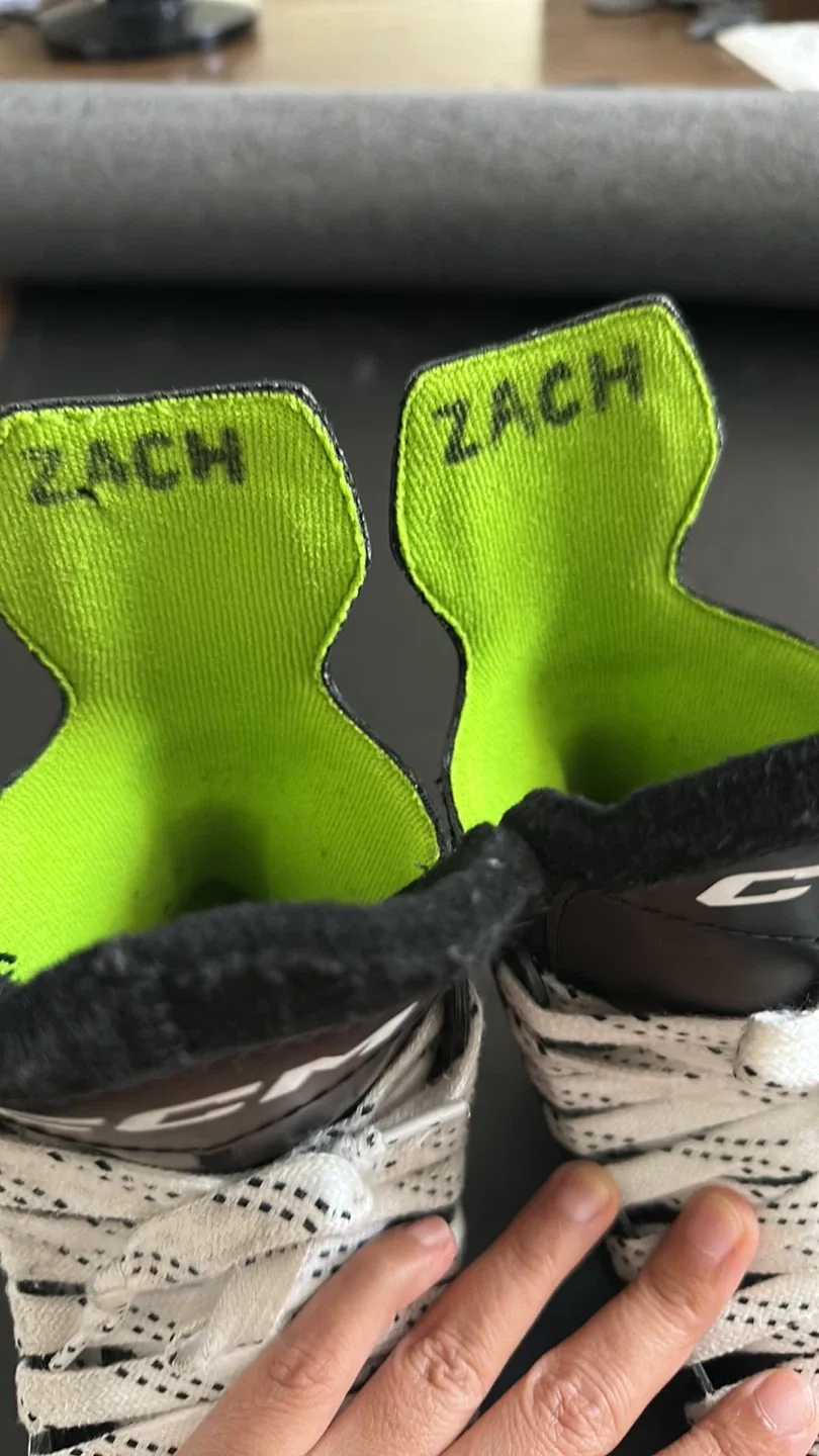 CCM Ribcor Ice Hockey Skates for Kids image indicator(9)