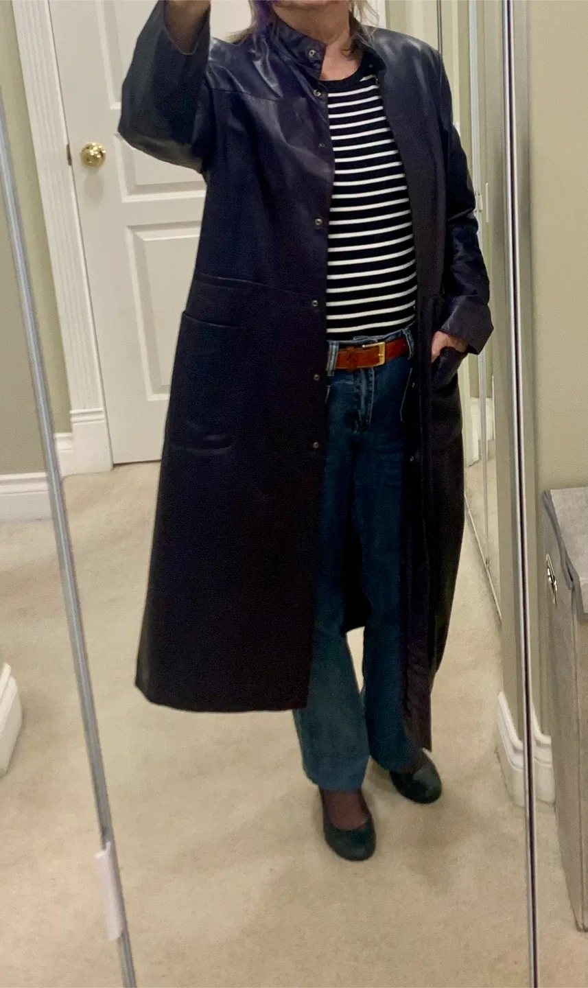 Vintage Danier Canada Leather Coat Size 10 image indicator(2)