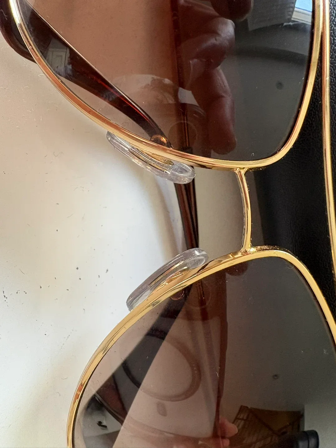 Ray-Ban Aviator Sunglasses with Case image indicator(3)