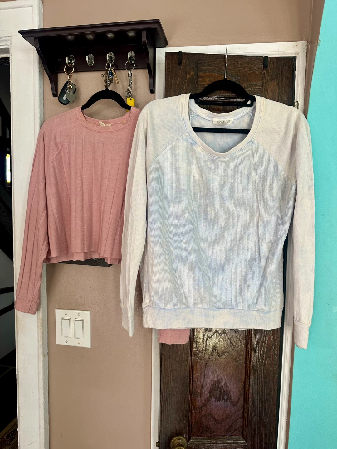 Bundle of 2 long sleeved tops