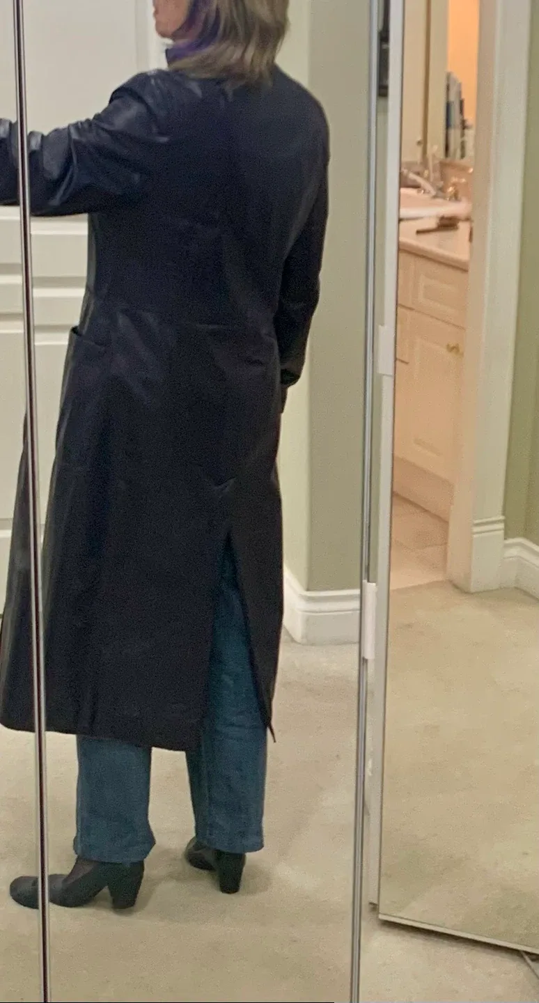 Vintage Danier Canada Leather Coat Size 10 image indicator(8)