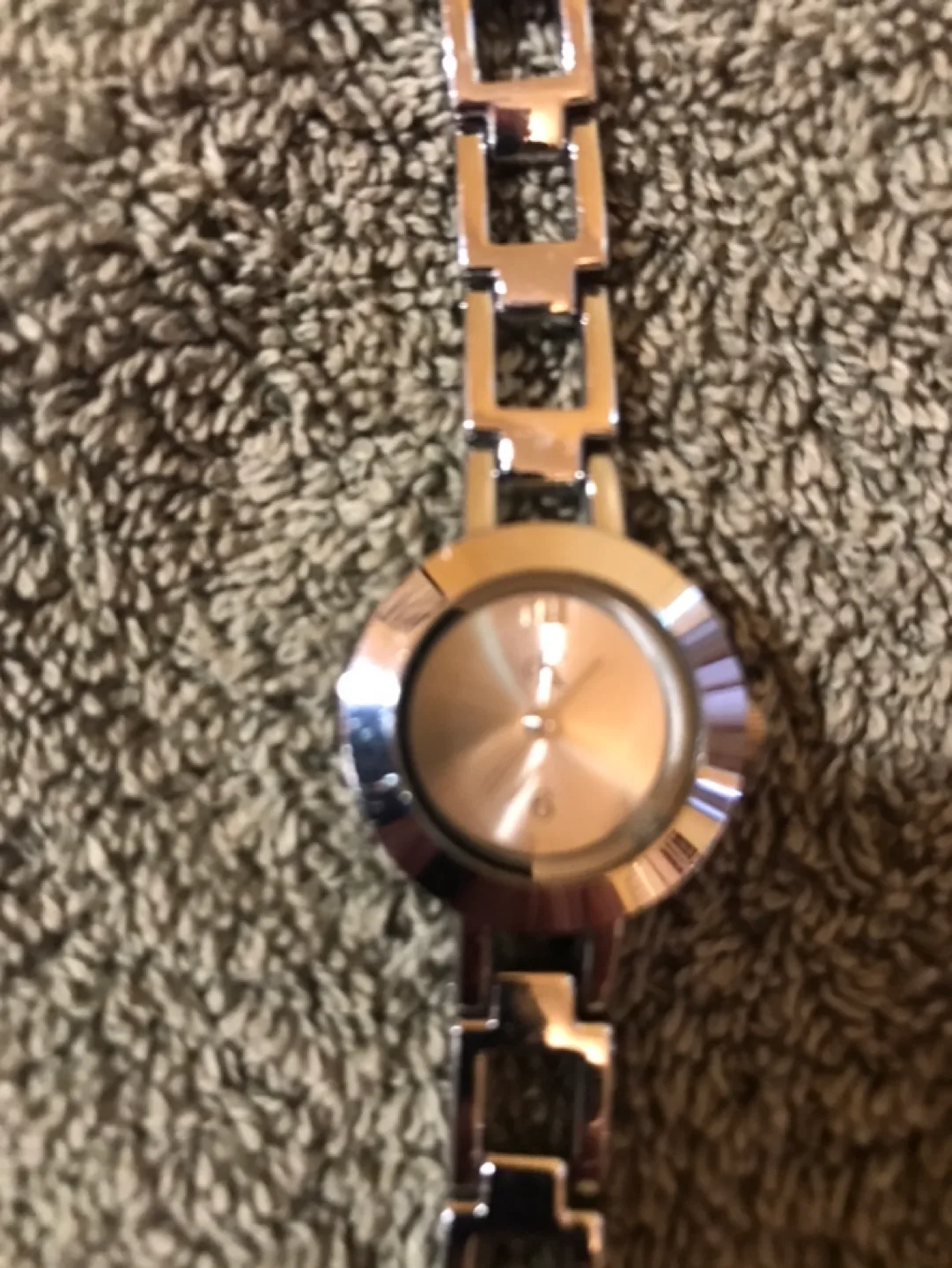 Jewelry Set: Watch, Pearl Necklace, Silver Necklace image indicator(8)