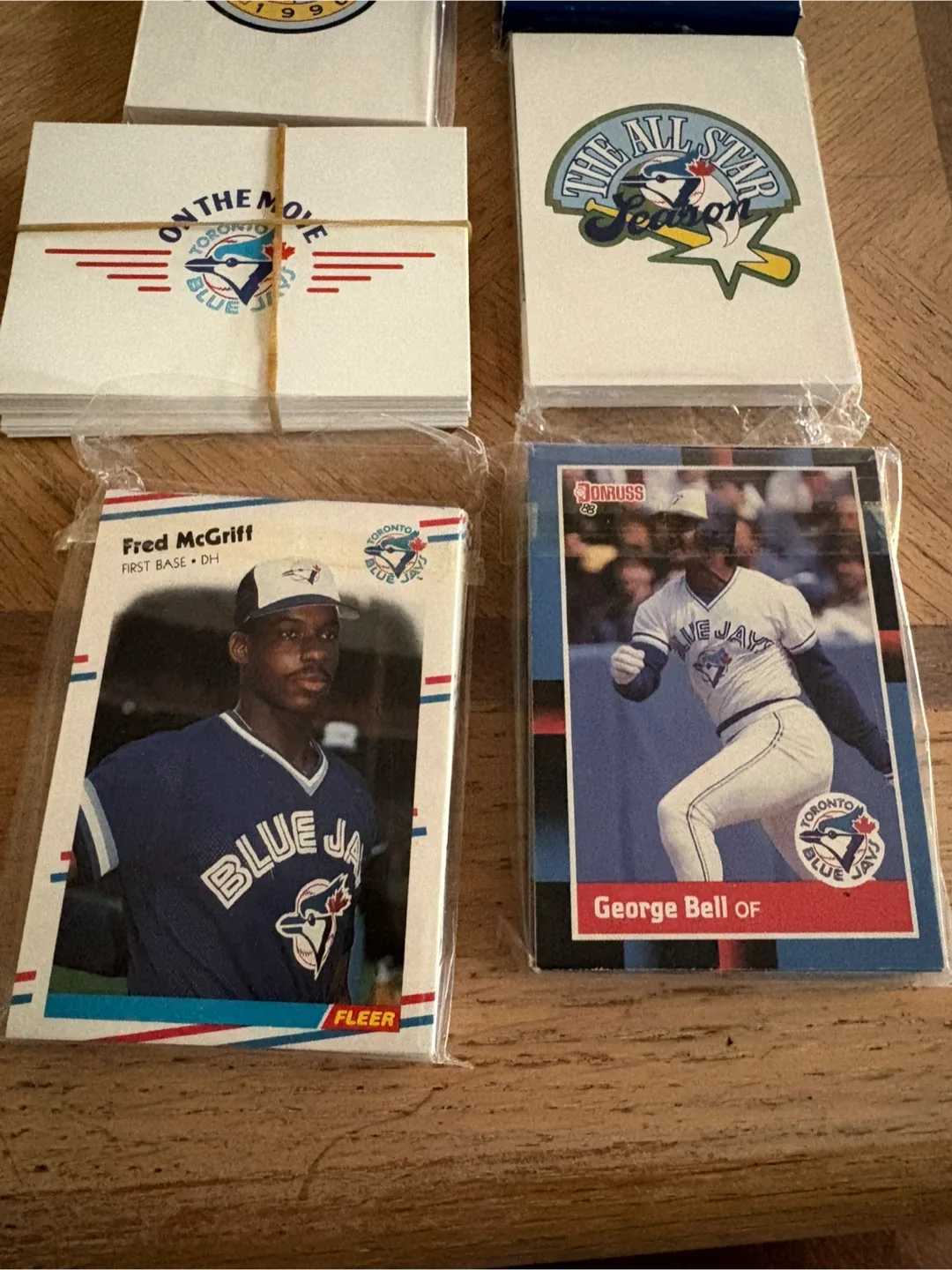 Toronto Blue Jays Baseball Trading Cards image indicator(3)