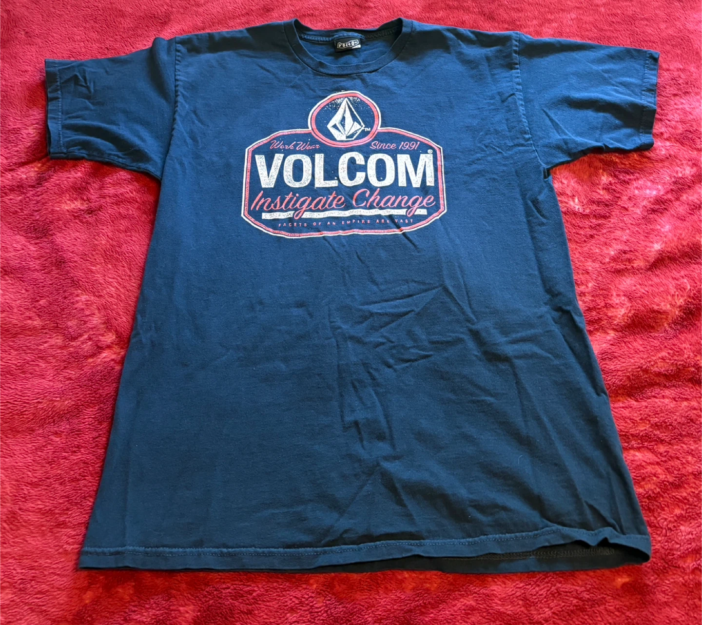 Volcom T-Shirt - Size L
