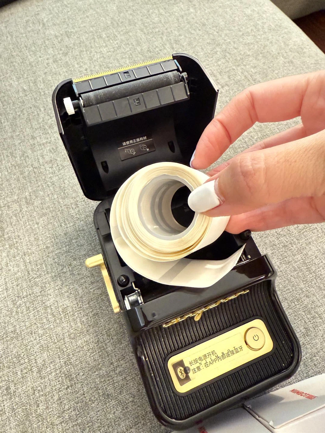 NIIMBOT B21 Label Maker - Black & Gold - photo 2