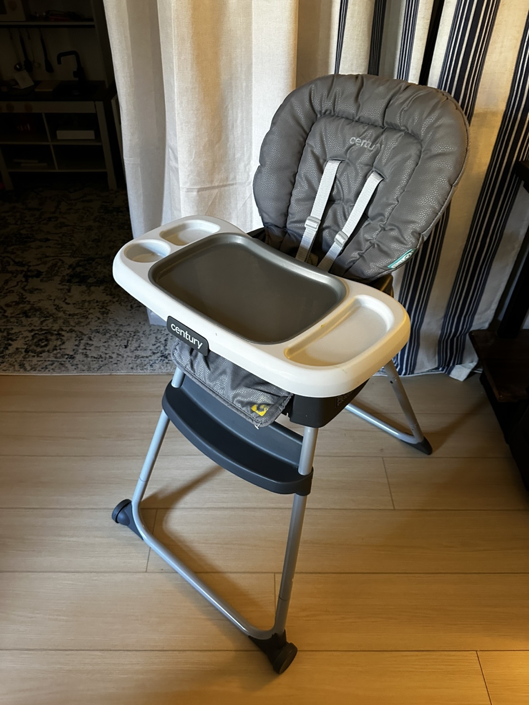 Century High Chair - photo 3