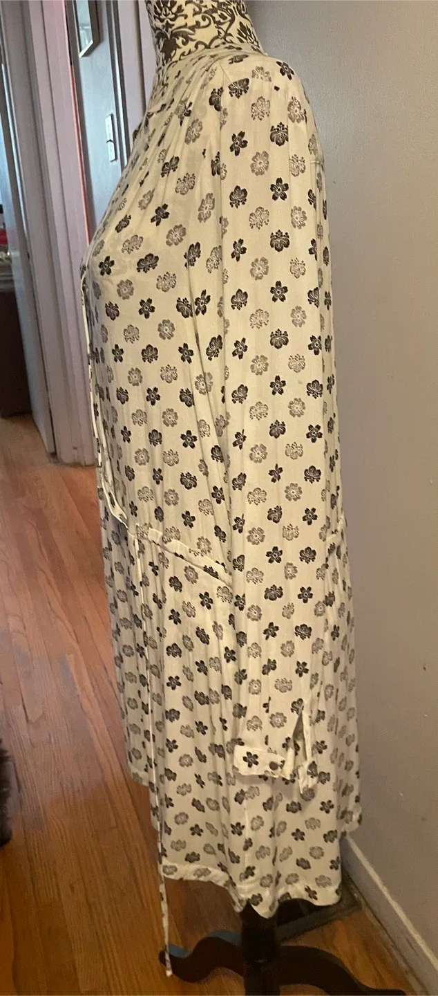 White with Black Floral Print Dress image indicator(3)