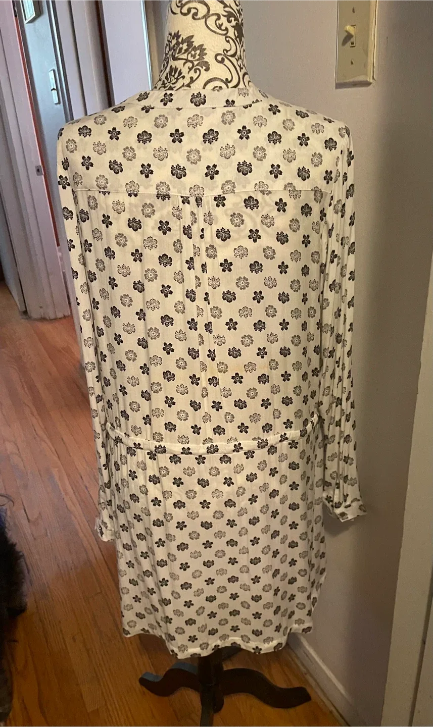 White with Black Floral Print Dress image indicator(2)