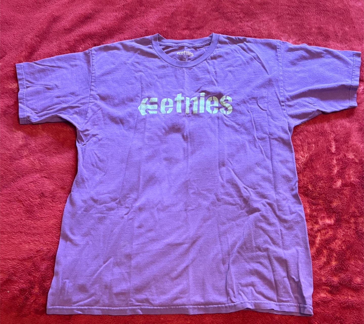 Etnies Purple T-Shirt - Size L