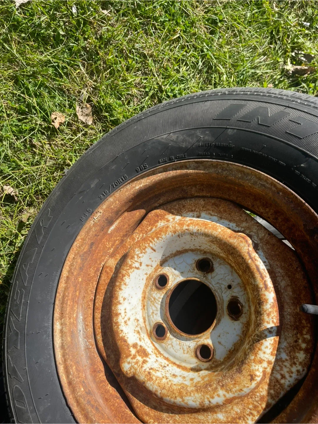 Firestone Integrity 215/70R15 Tire $5 image indicator(8)