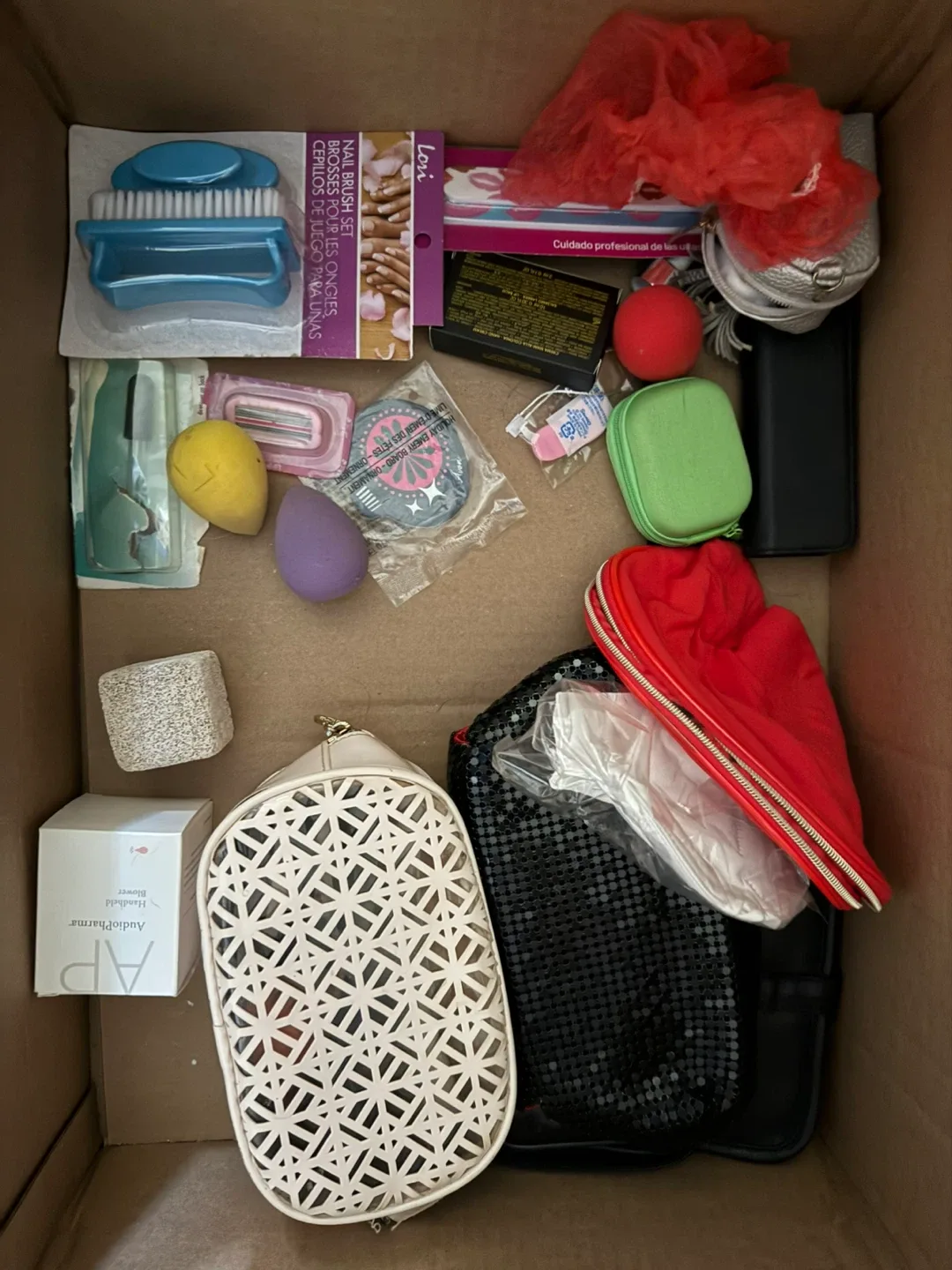 Cosmetic bags etc. thumbnail