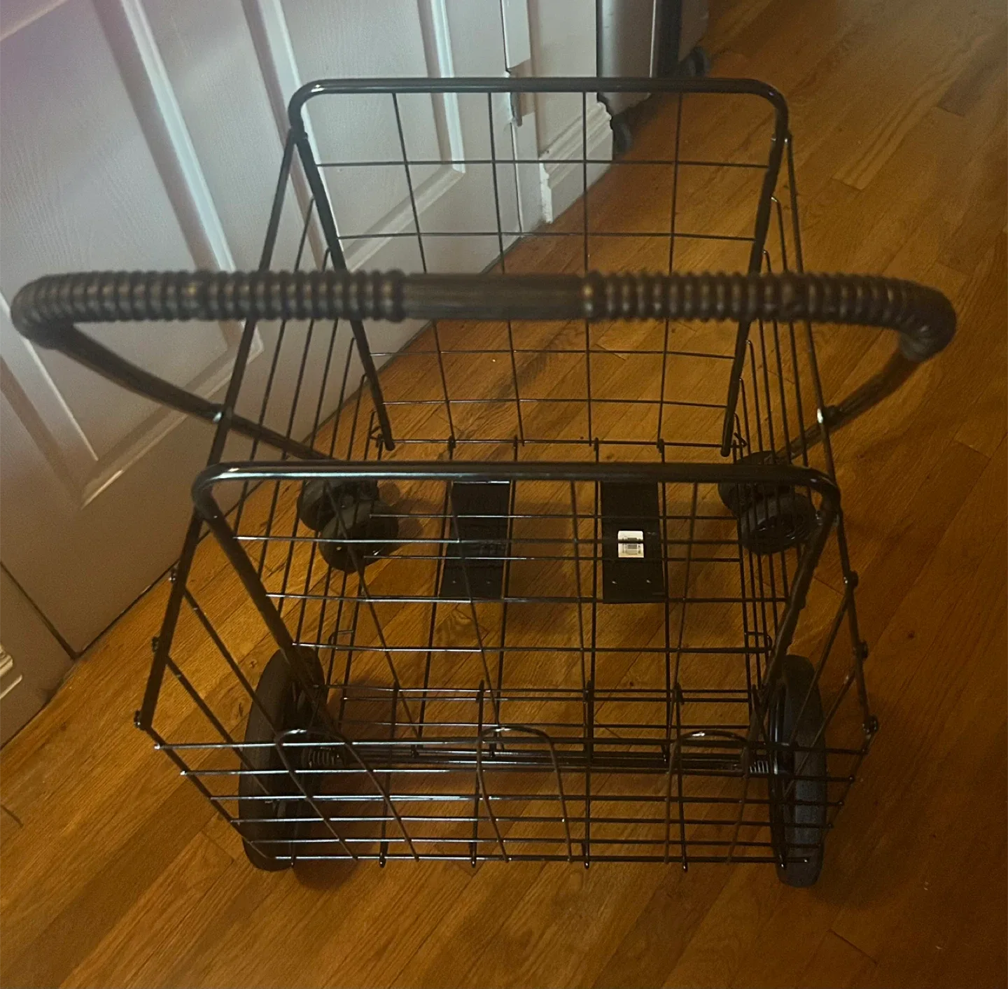 Metal Push Cart (Grocery Shopping/Laundry) image indicator(3)