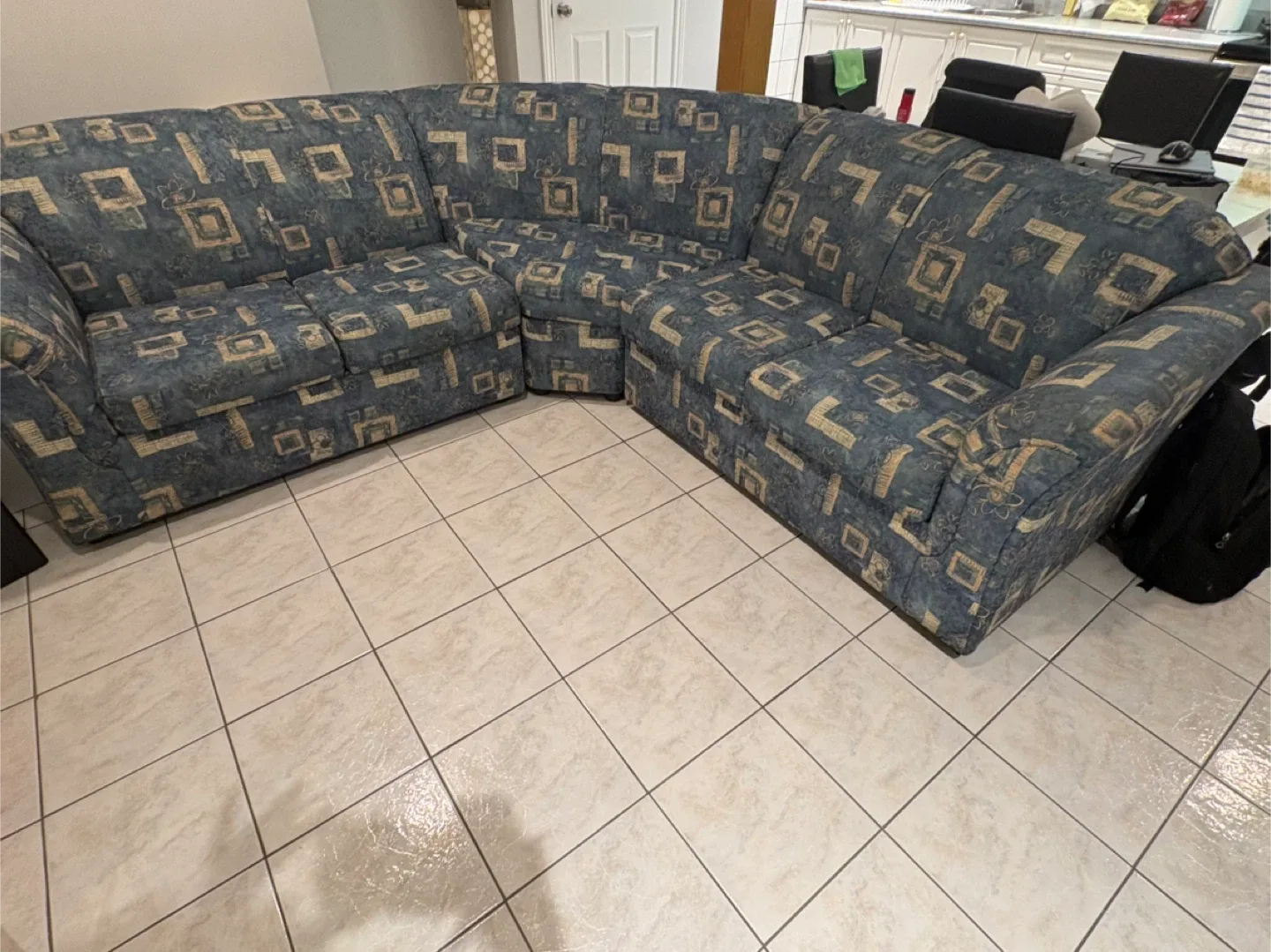 Sectional Sofa - Blue Patterned Fabric image indicator(3)