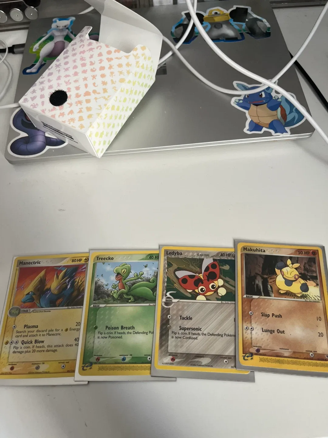 Mixed Lot of Pokémon Trading Cards image indicator(4)