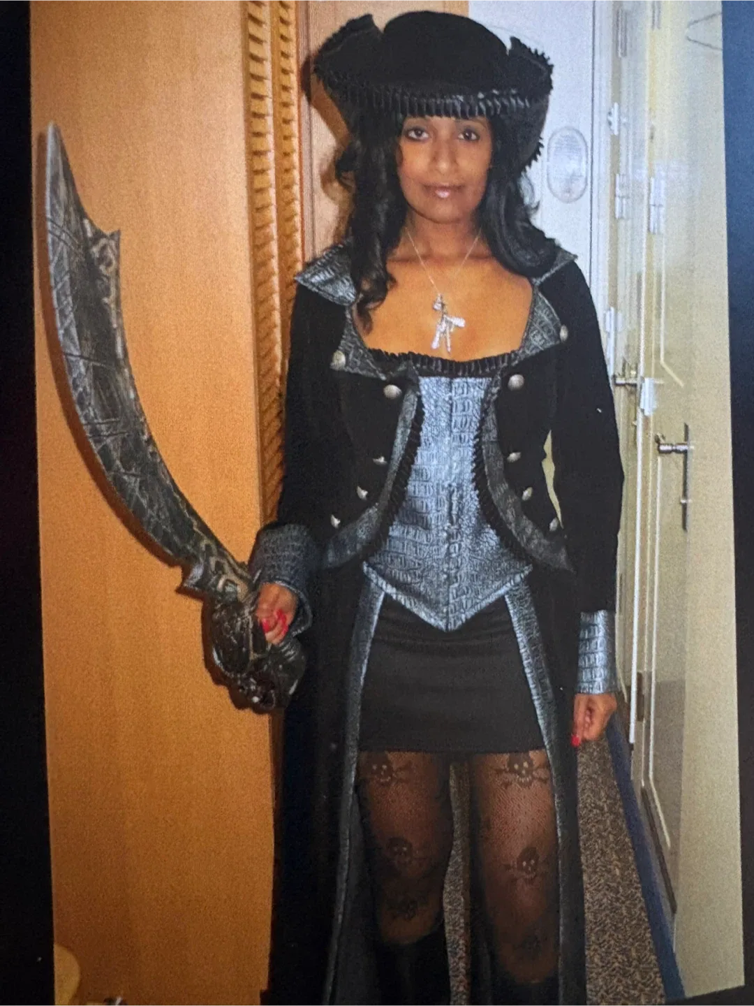 Women’s Pirate Costume Black/Silver * 3 pieces * M