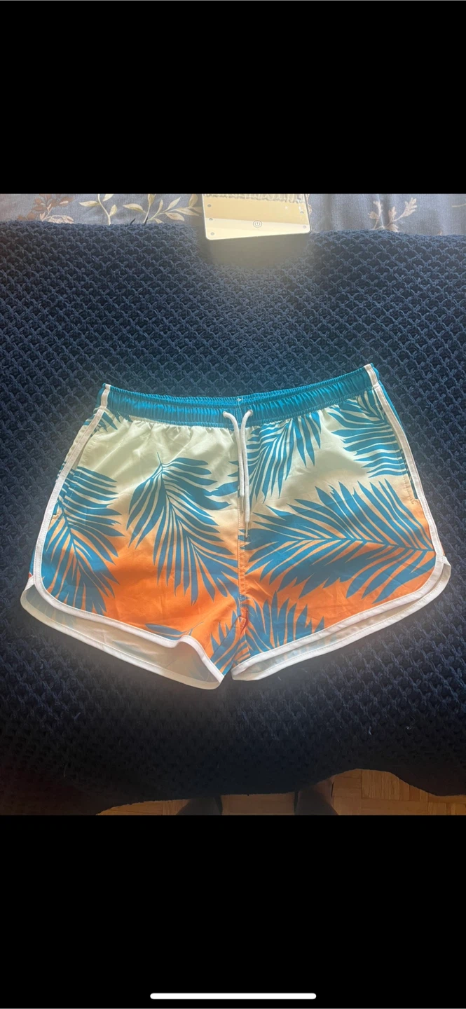 🥕Tropical Print Swim Shorts - Size XL