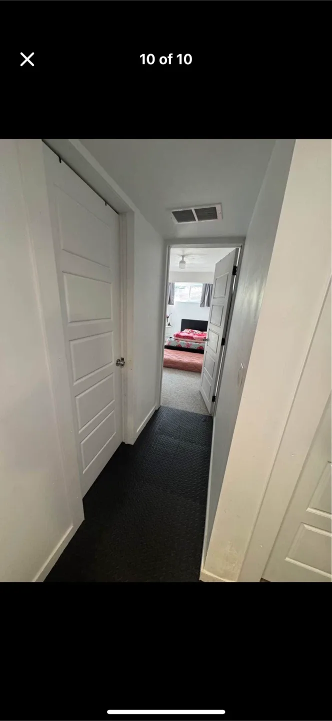 1 Bedroom basement for rent image indicator(9)