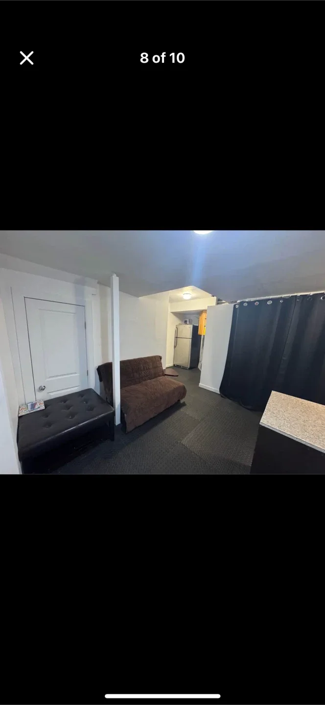 1 Bedroom basement for rent image indicator(7)