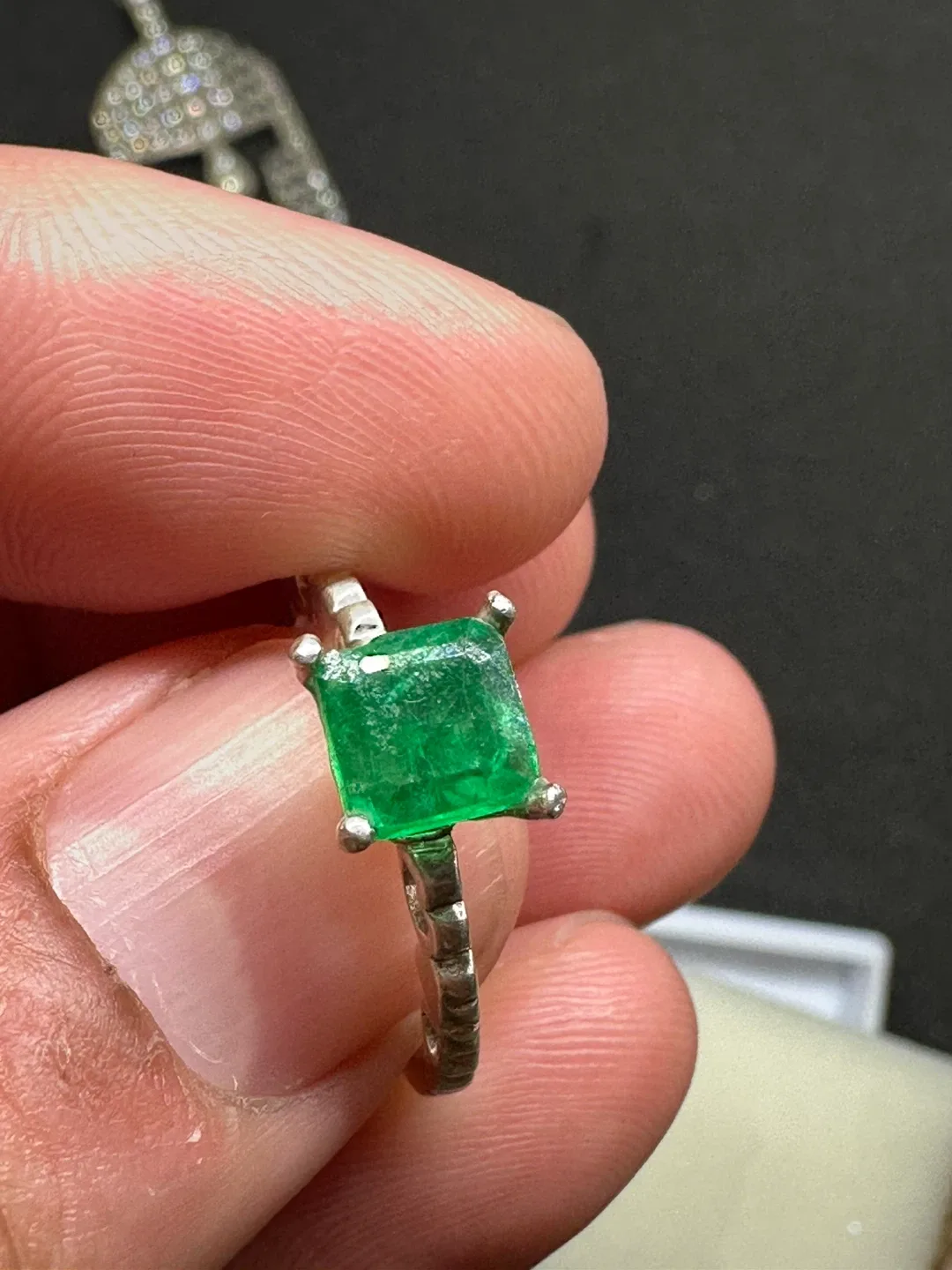 Emerald & Sterling Silver Ring image indicator(5)