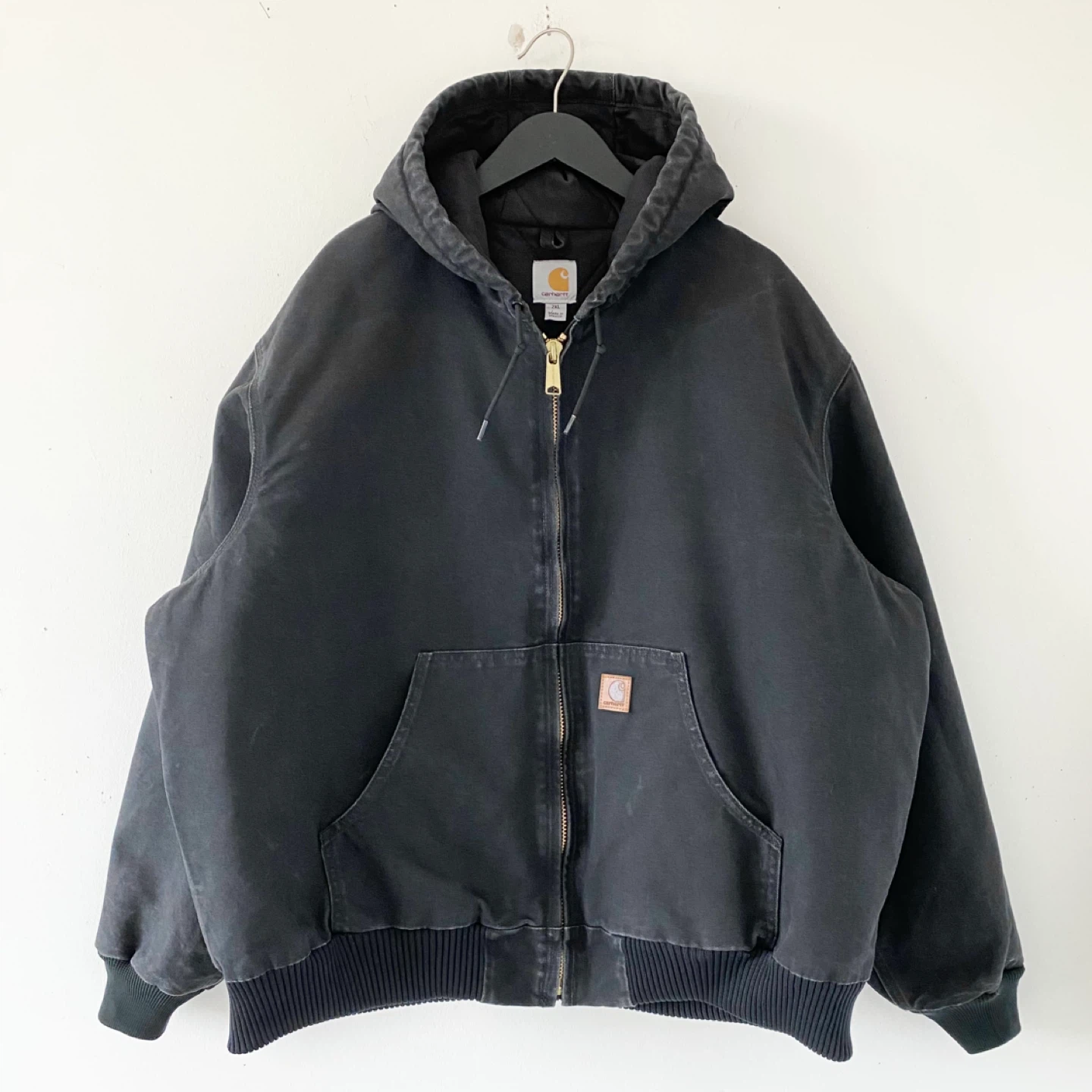 Carhartt Hooded Jacket / The Active Jacket w/ Quilted Lining