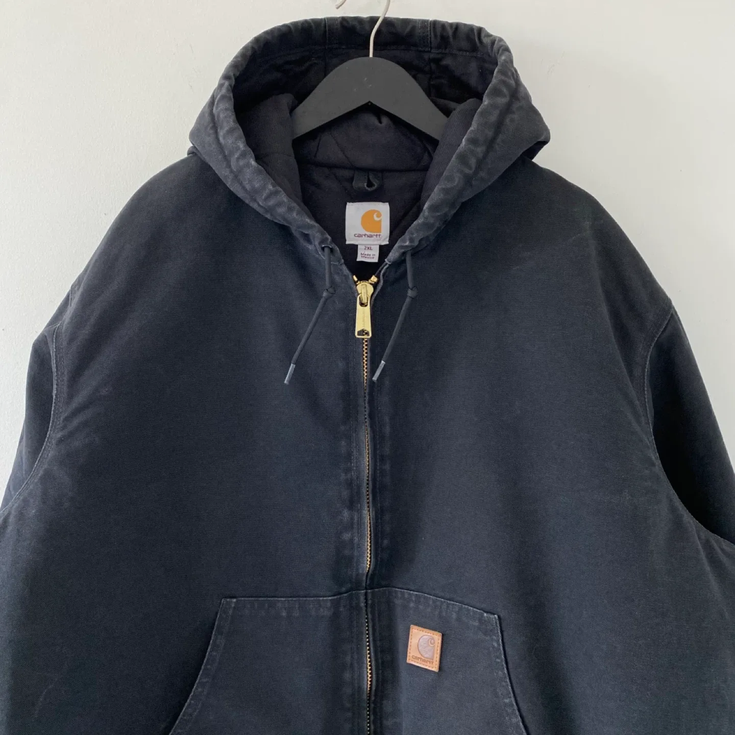 Carhartt Hooded Jacket / The Active Jacket w/ Quilted Lining image indicator(3)