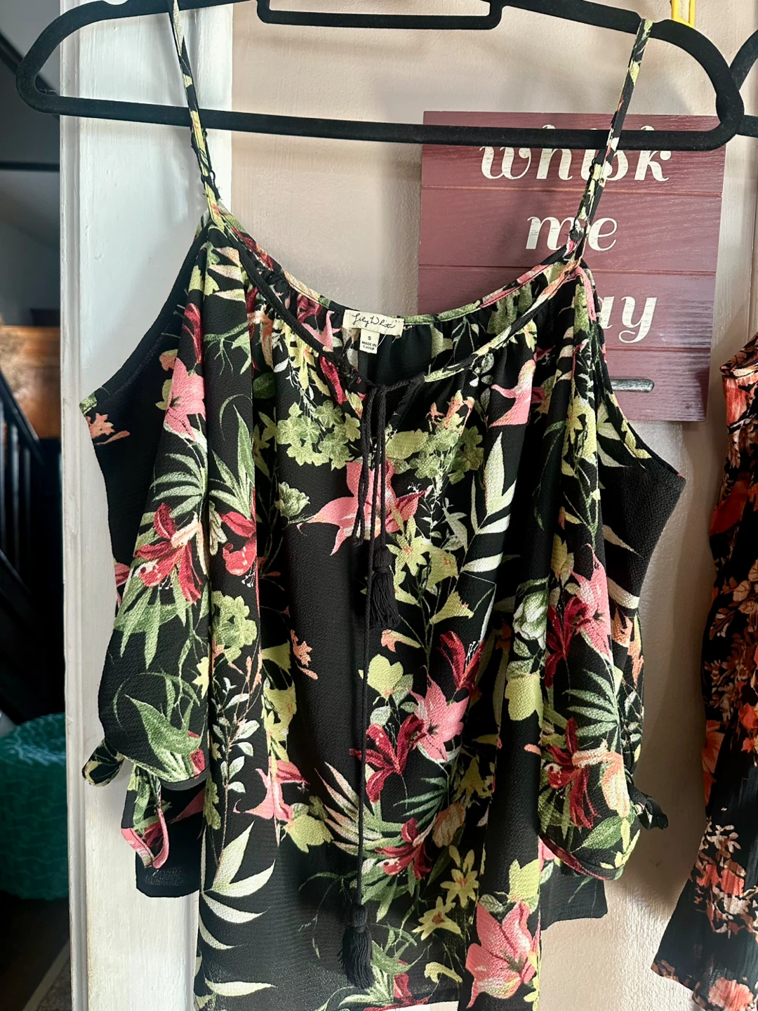 Floral Print Tank Tops - Set of 2 - photo 4