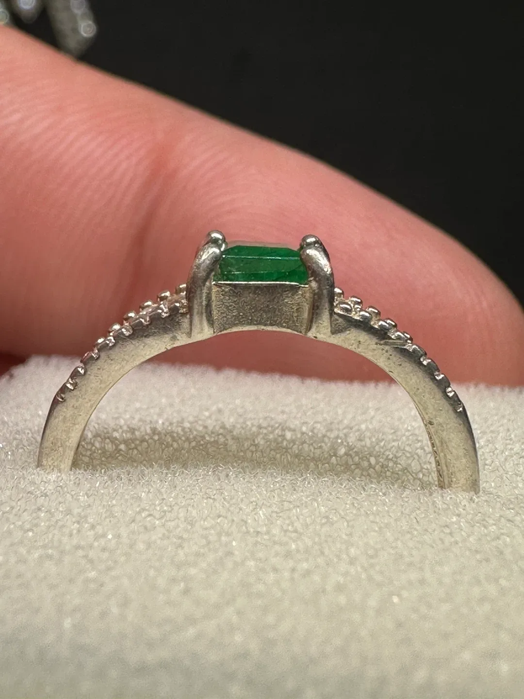 Emerald and white Zirconia Sterling Silver Ring image indicator(5)