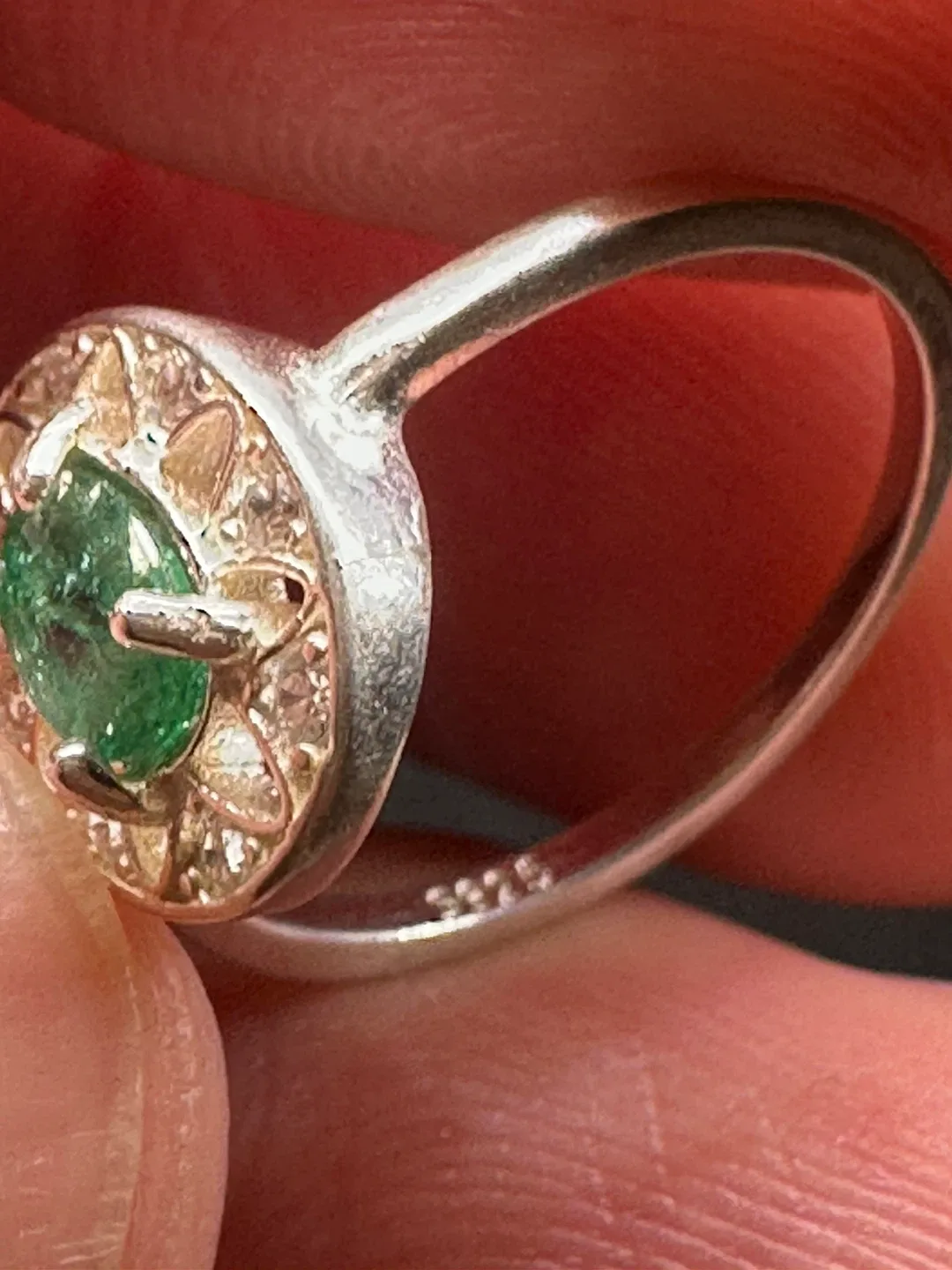 Emerald & white zirconia sterling silver ring image indicator(3)