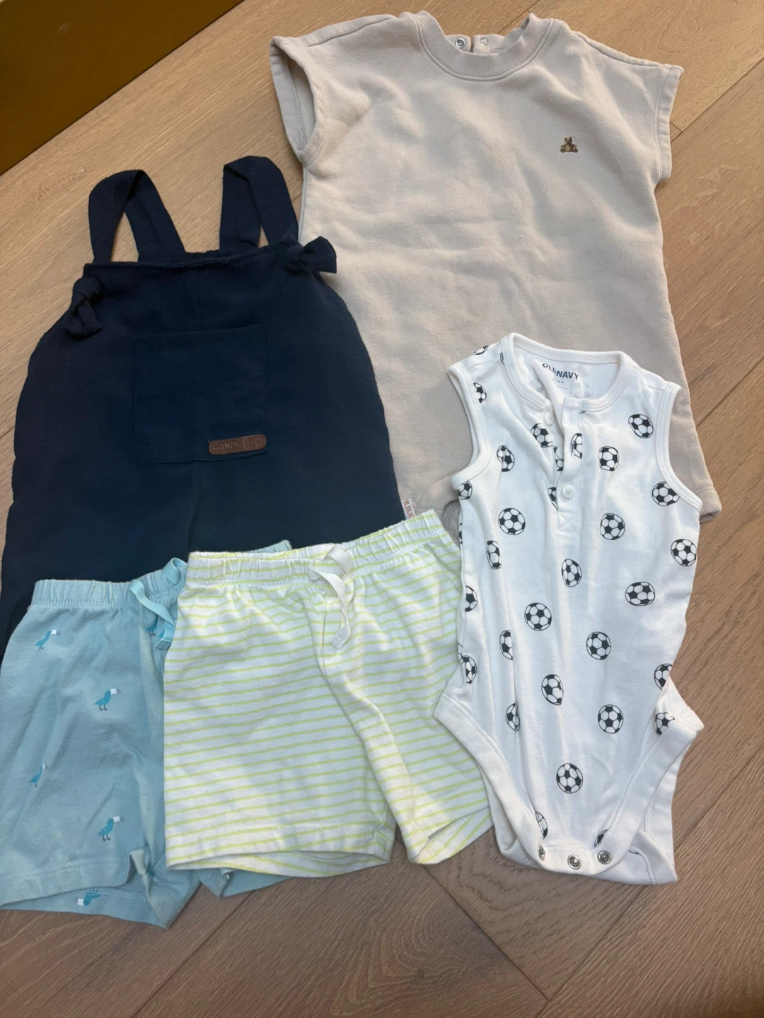 Baby boy clothing bundle 12/18 and 18/24