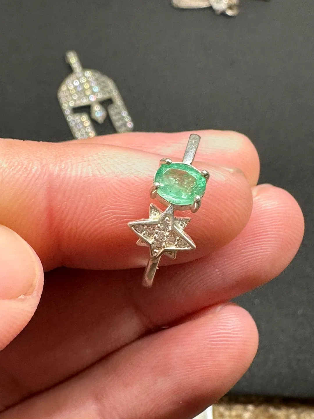 Emerald & white zirconia Sterling Silver Ring image indicator(2)