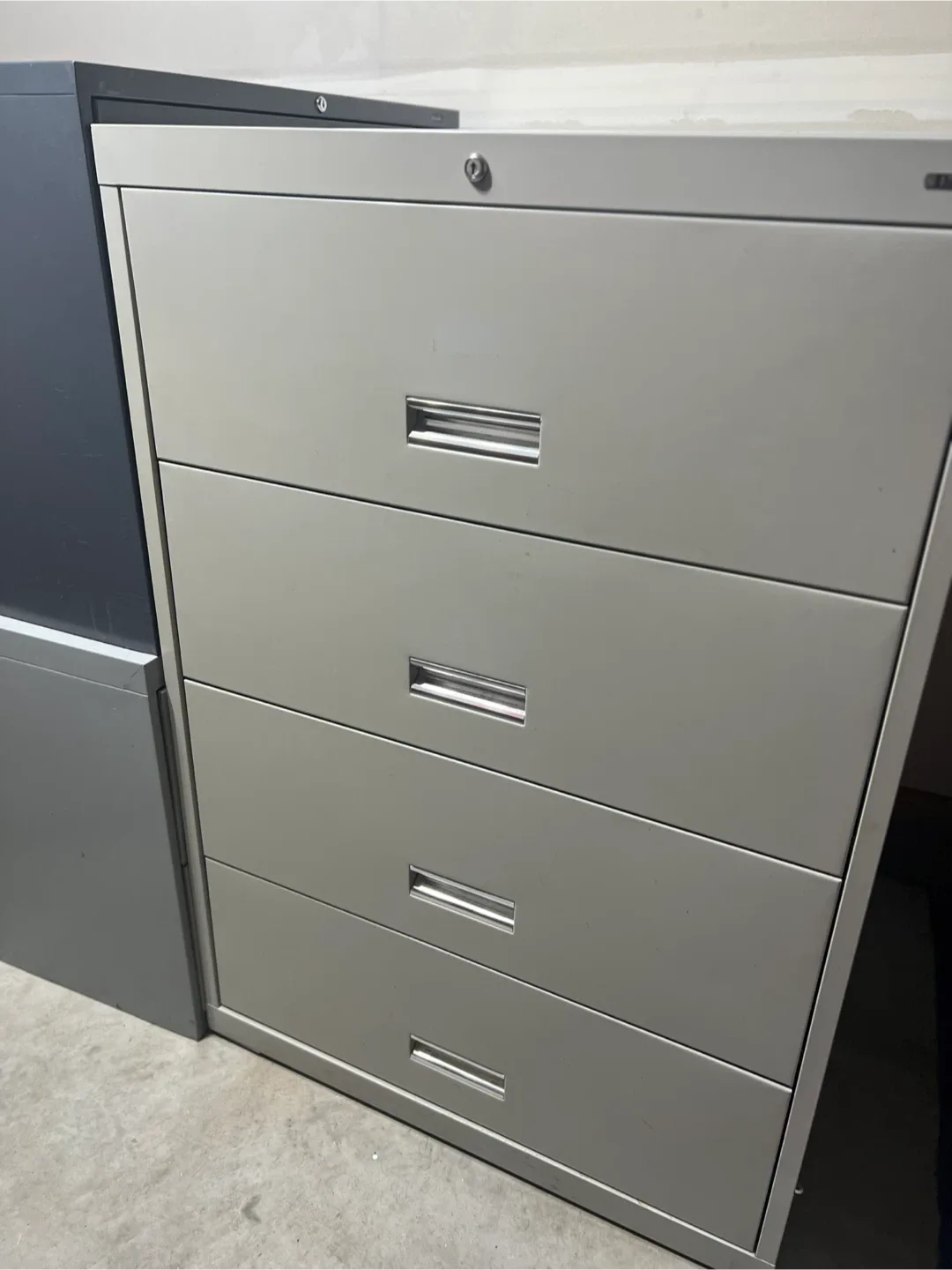 Gray 4-Drawer Filing Cabinet thumbnail