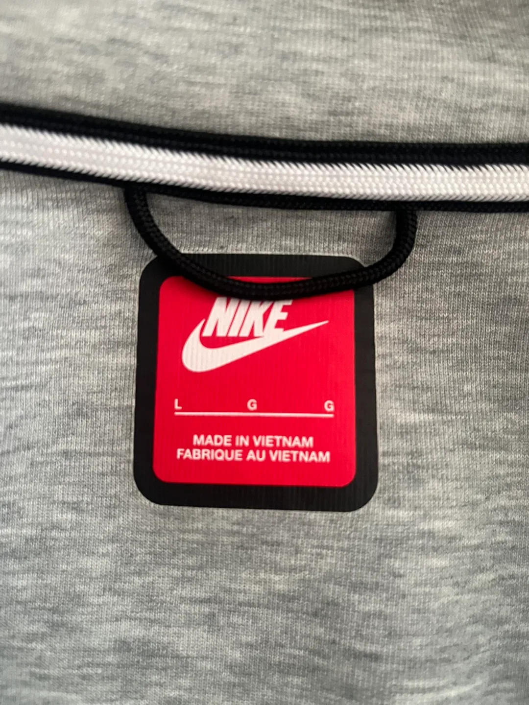 Nike Tech Fleece Hoodie - Grey, Size L image indicator(3)