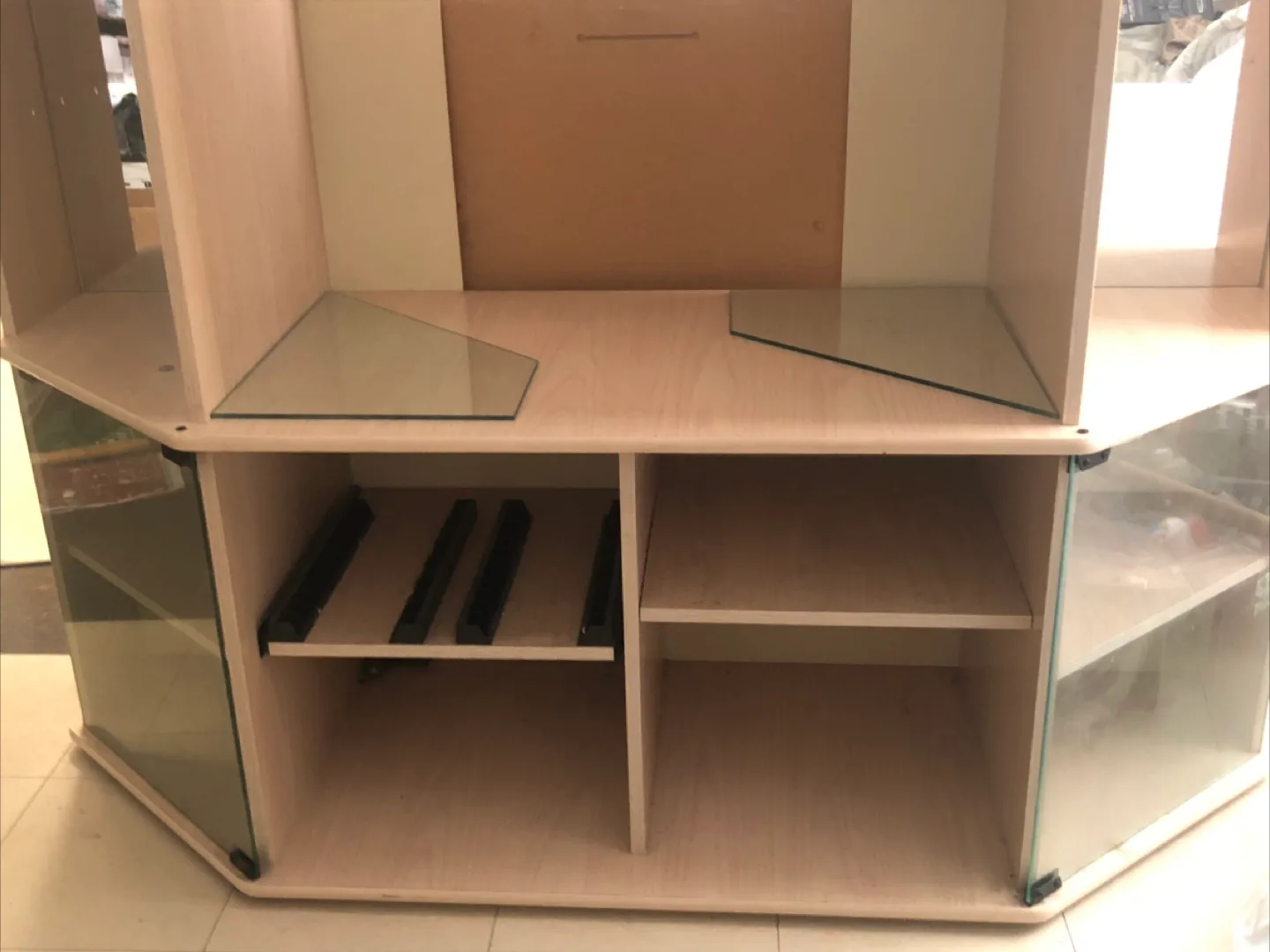 Corner TV Stand with Glass Shelves image indicator(3)