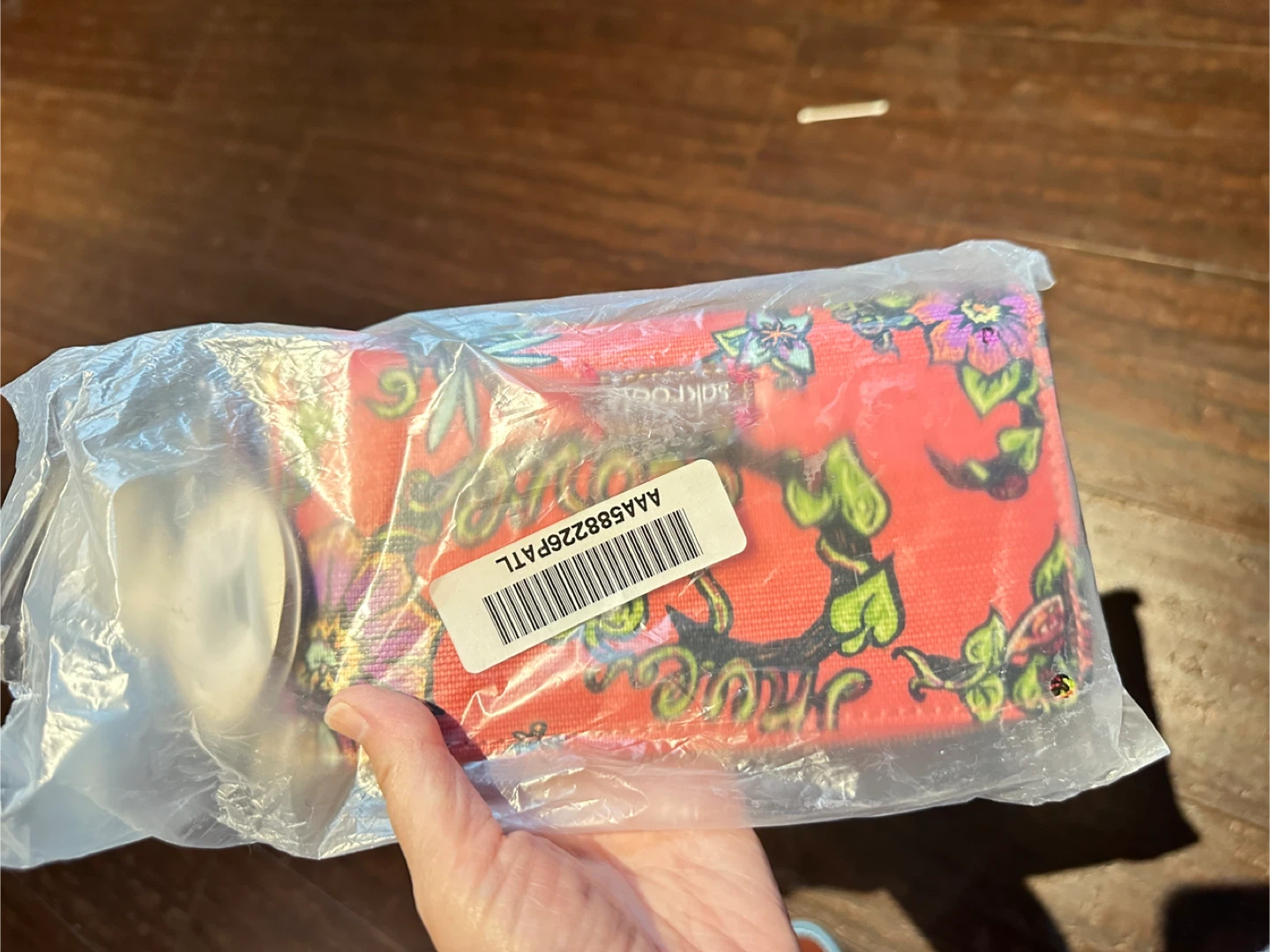 Brand new Sakroots True Love Floral Wallet - photo 3